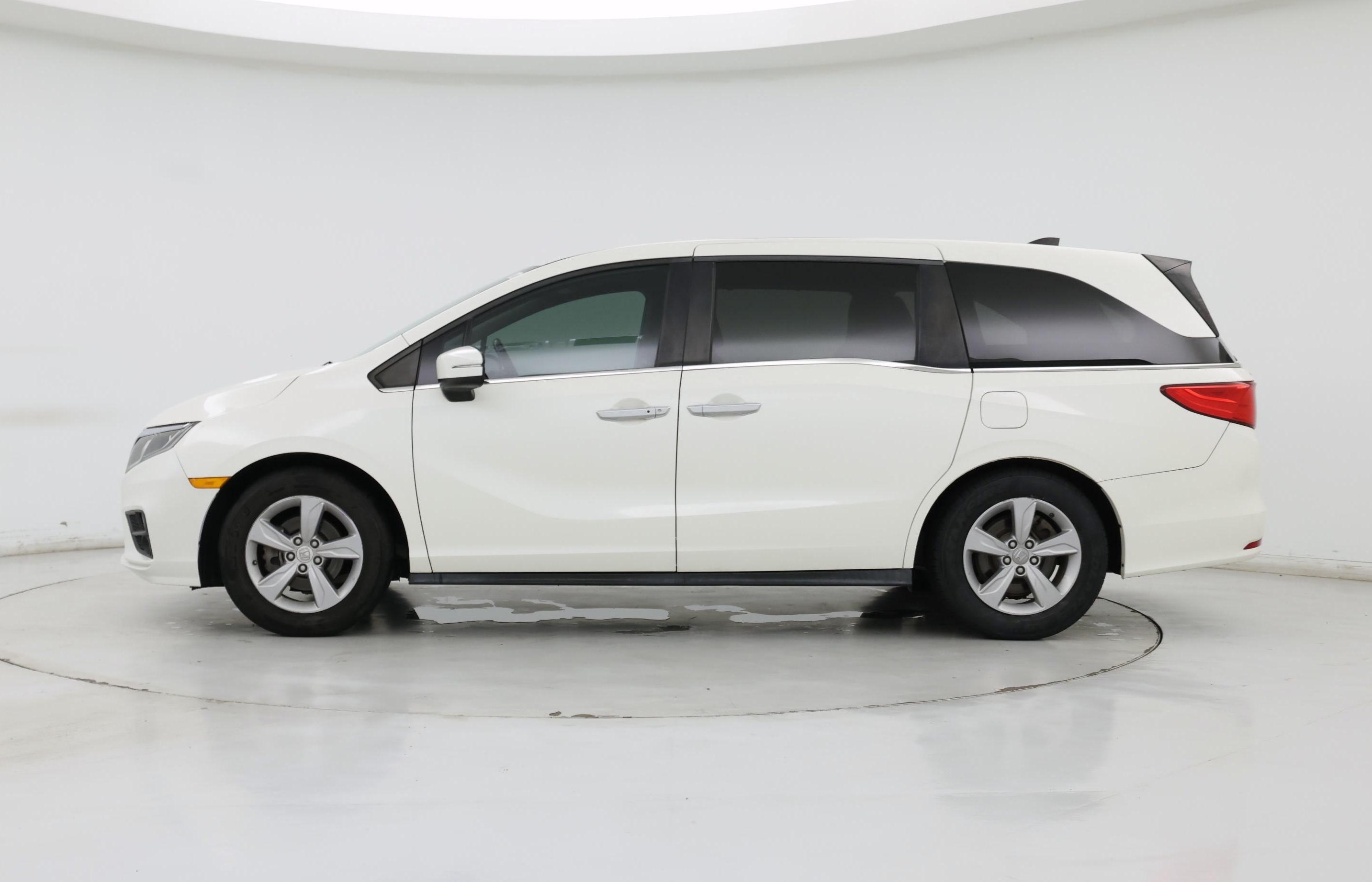 Thumbnail: 2019 Honda Odyssey - 3