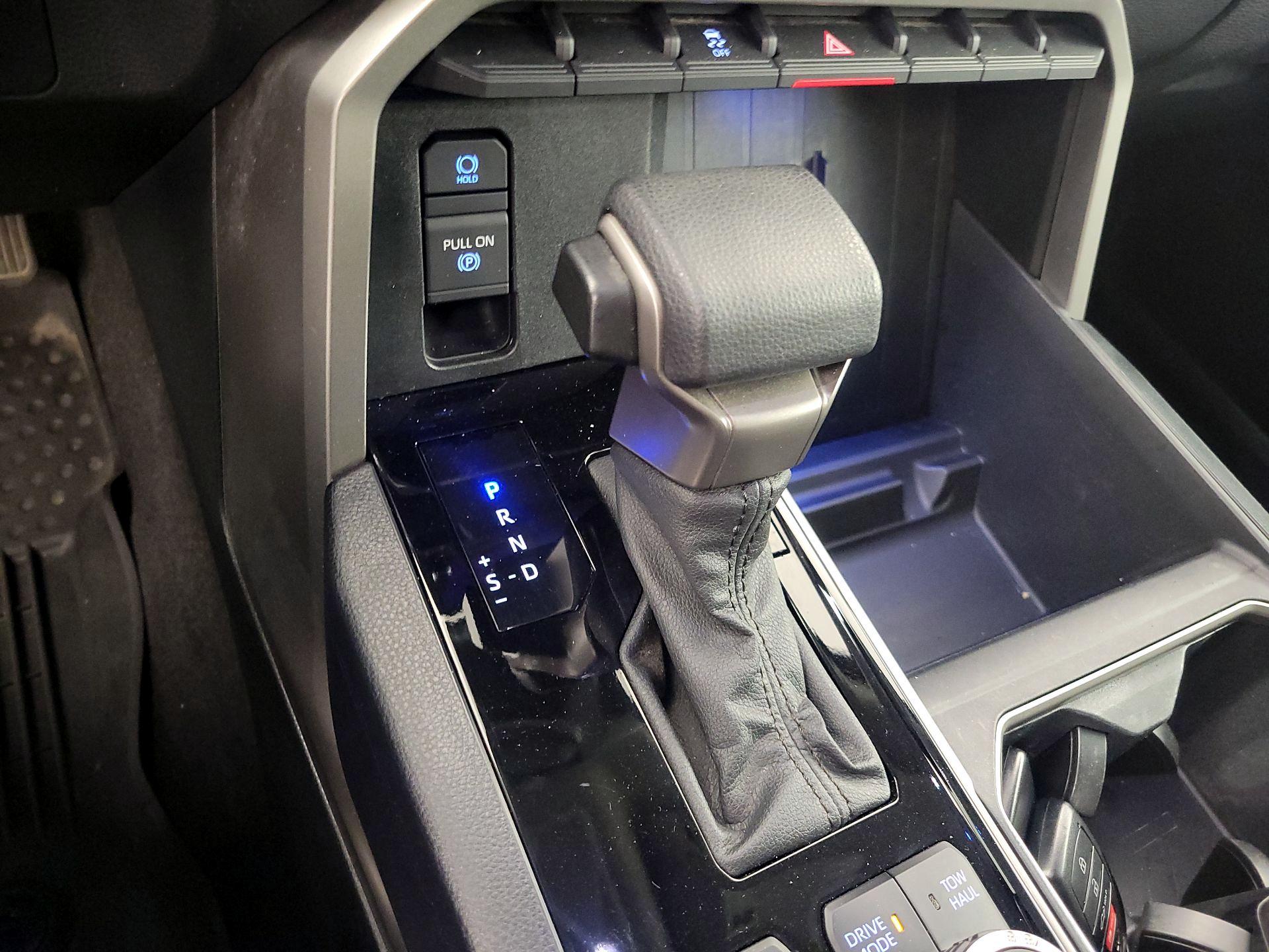 Thumbnail: 2023 Toyota Tundra - 17