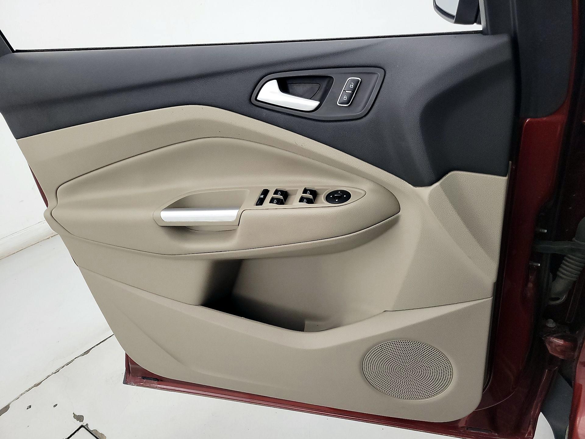 Thumbnail: 2014 Ford Escape - 12