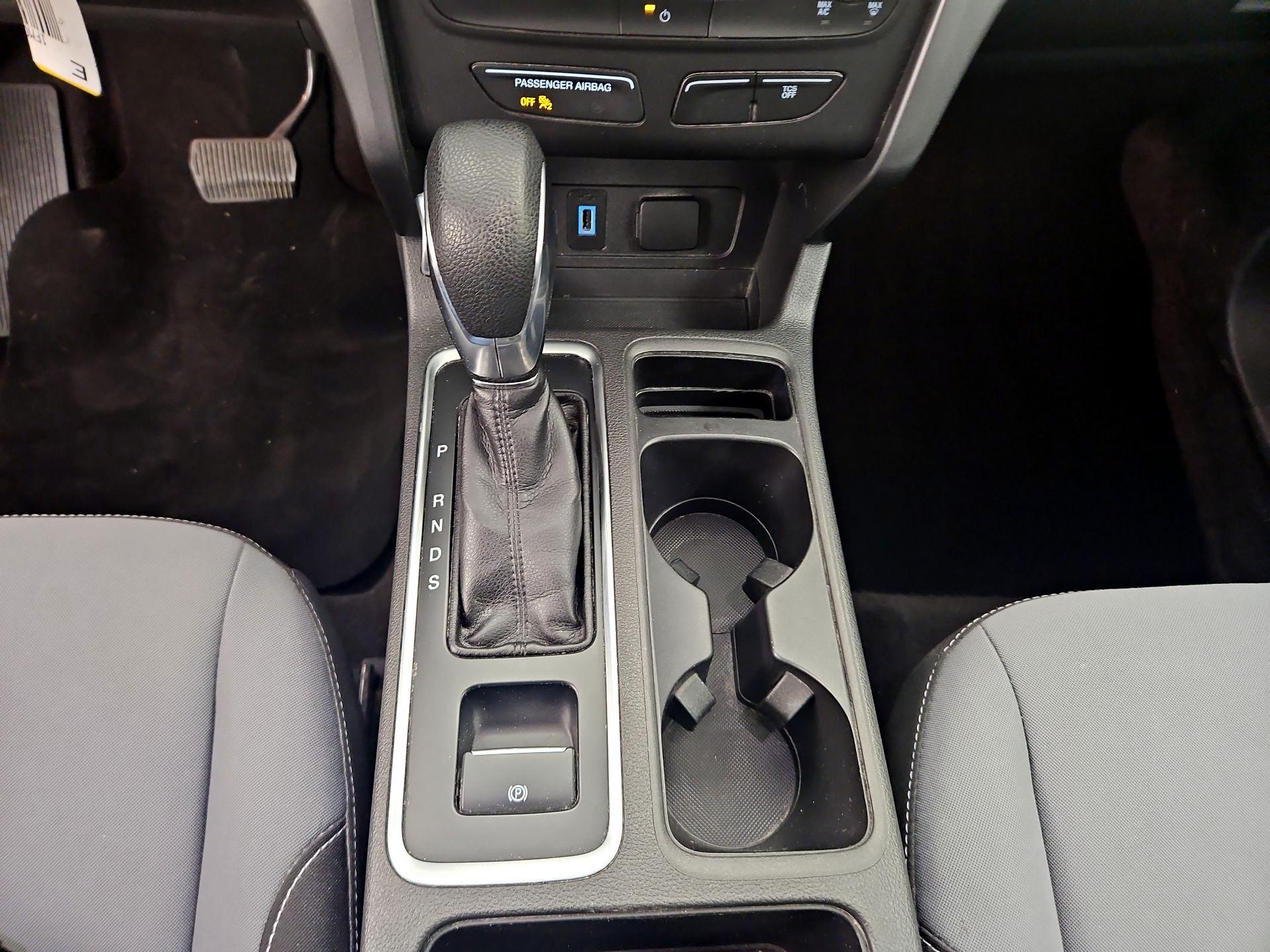 Thumbnail: 2019 Ford Escape - 17