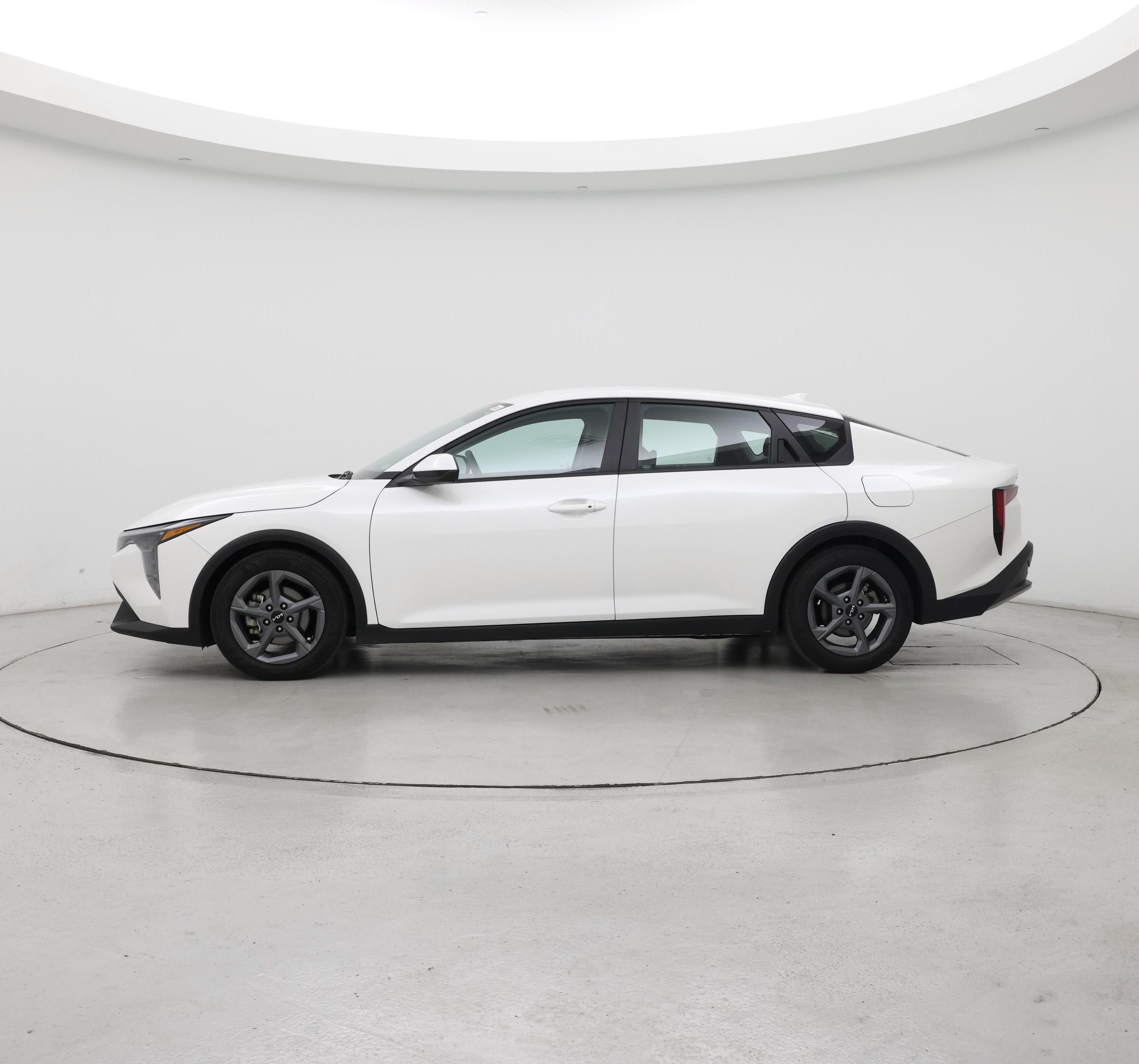 Thumbnail: 2025 Kia K4 - 3
