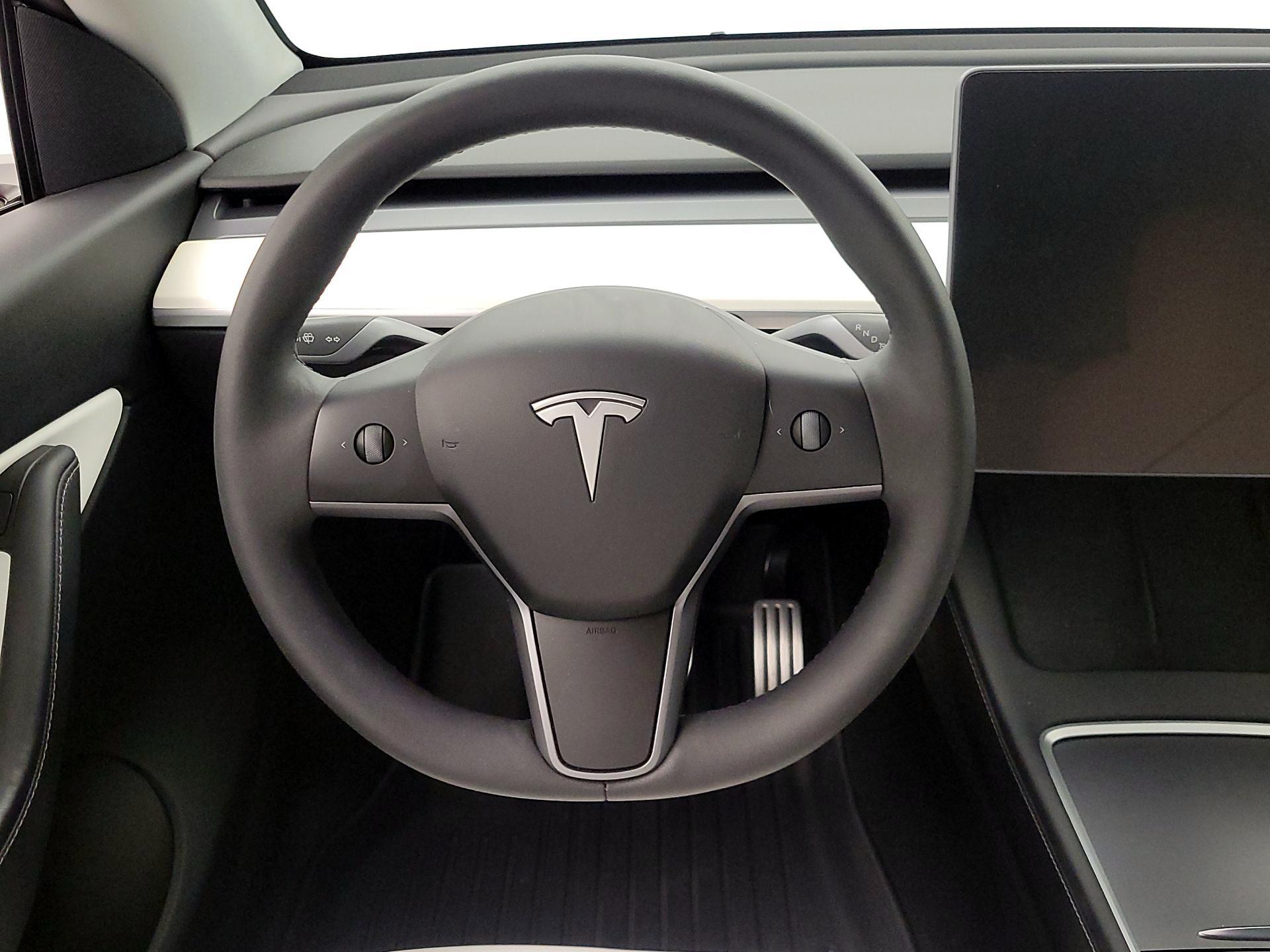 Thumbnail: 2022 Tesla Model Y - 10