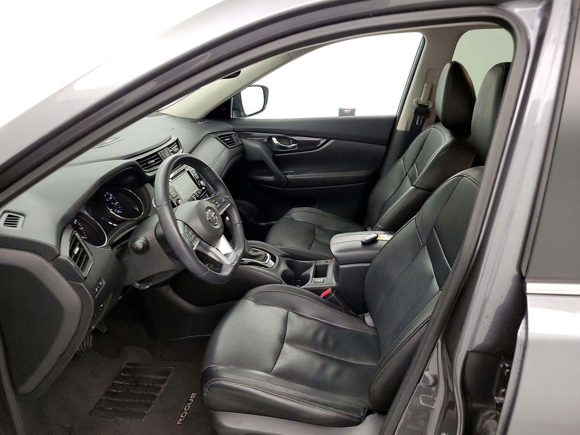 Thumbnail: 2019 Nissan Rogue - 11