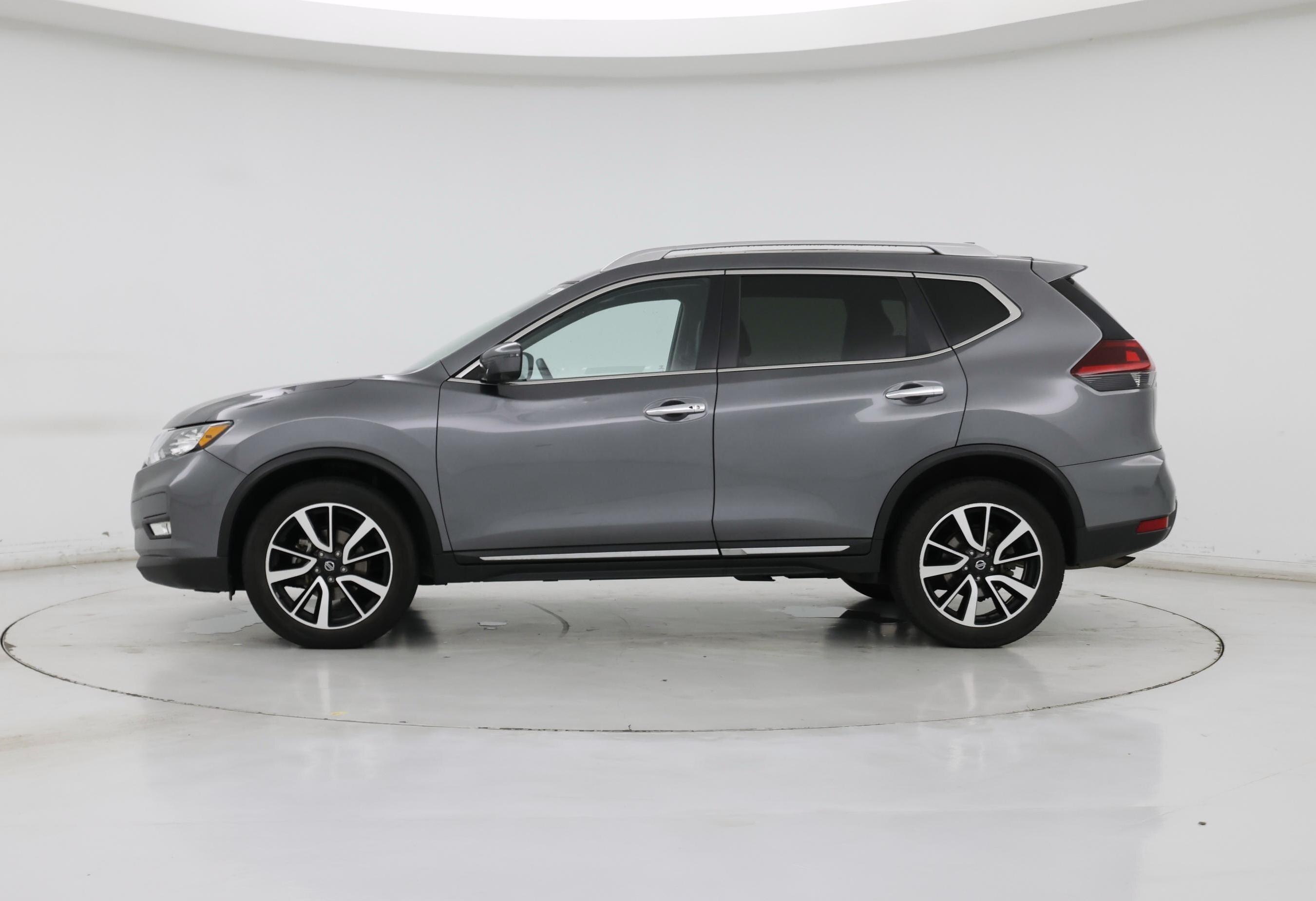 Thumbnail: 2019 Nissan Rogue - 3