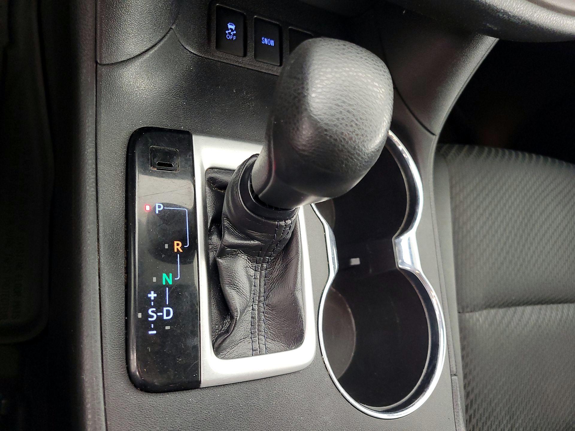 Thumbnail: 2019 Toyota Highlander - 17