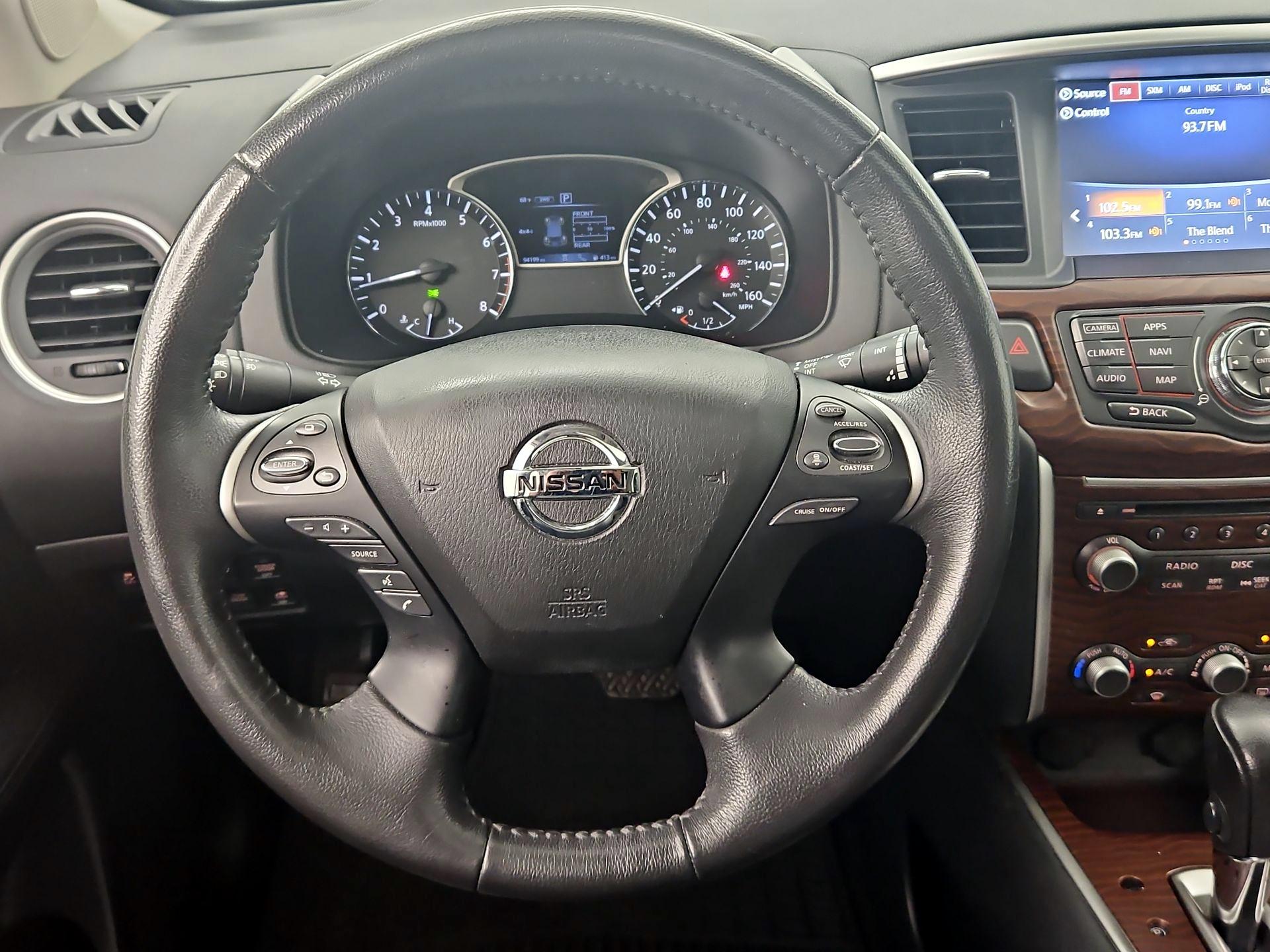 Thumbnail: 2017 Nissan Pathfinder - 10