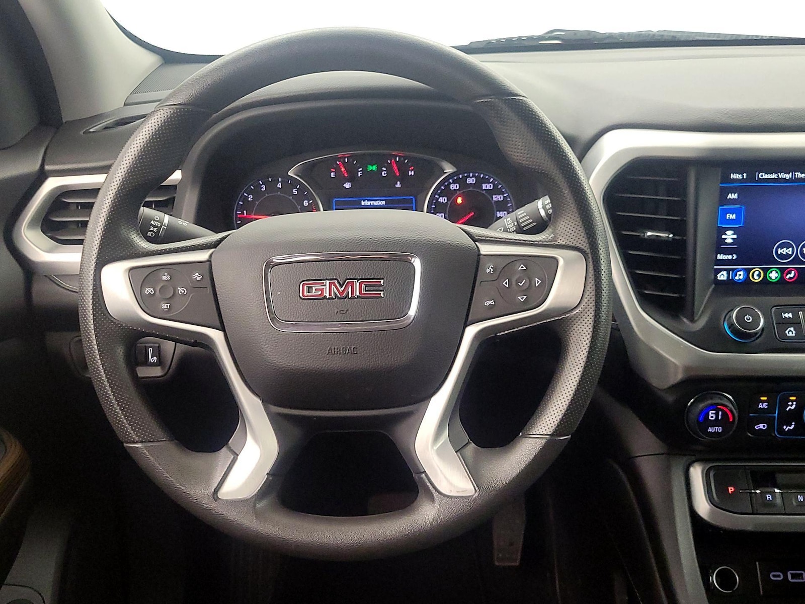 2023 GMC Acadia SLE - Photo 11