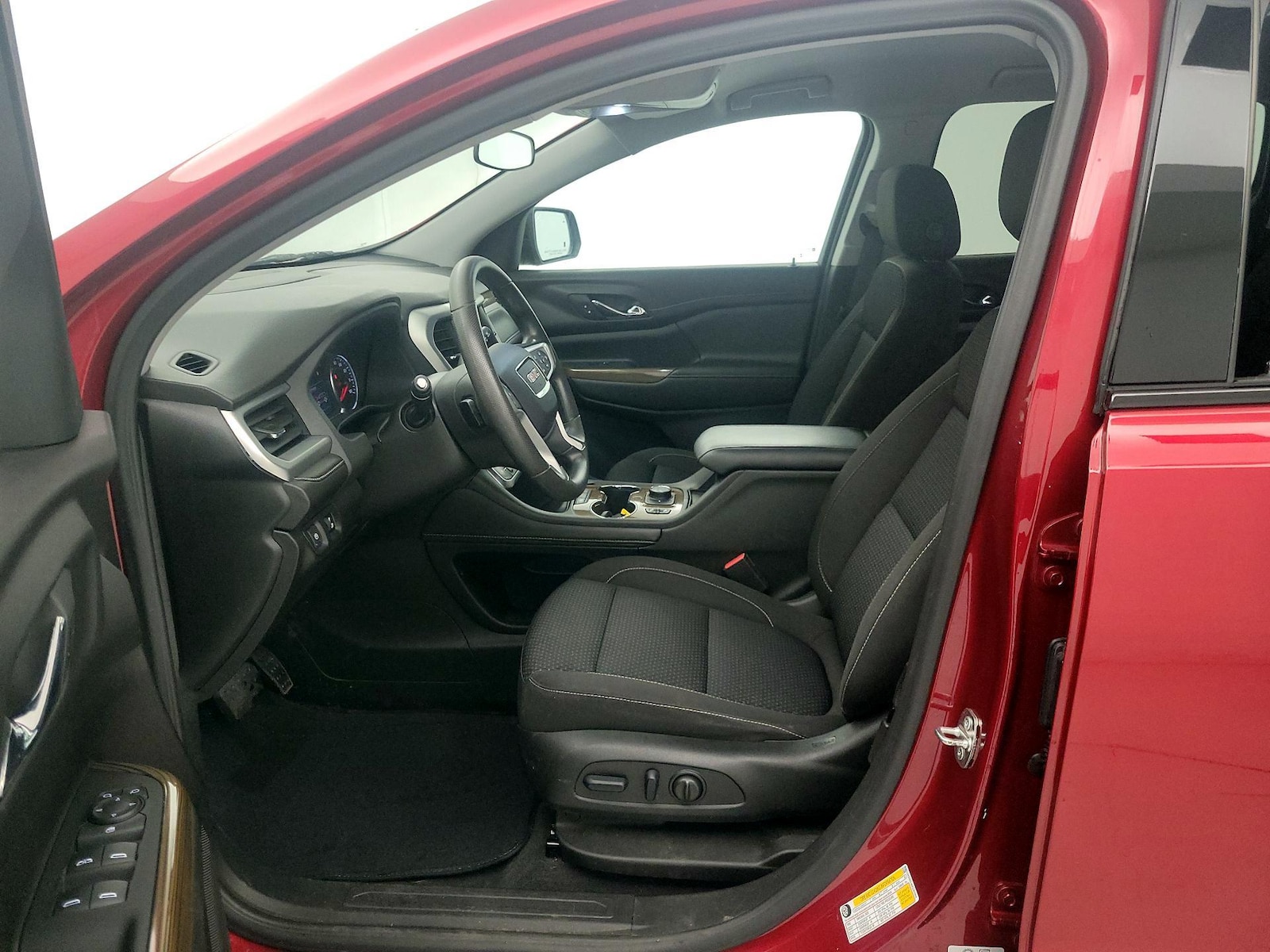 2023 GMC Acadia SLE - Photo 12