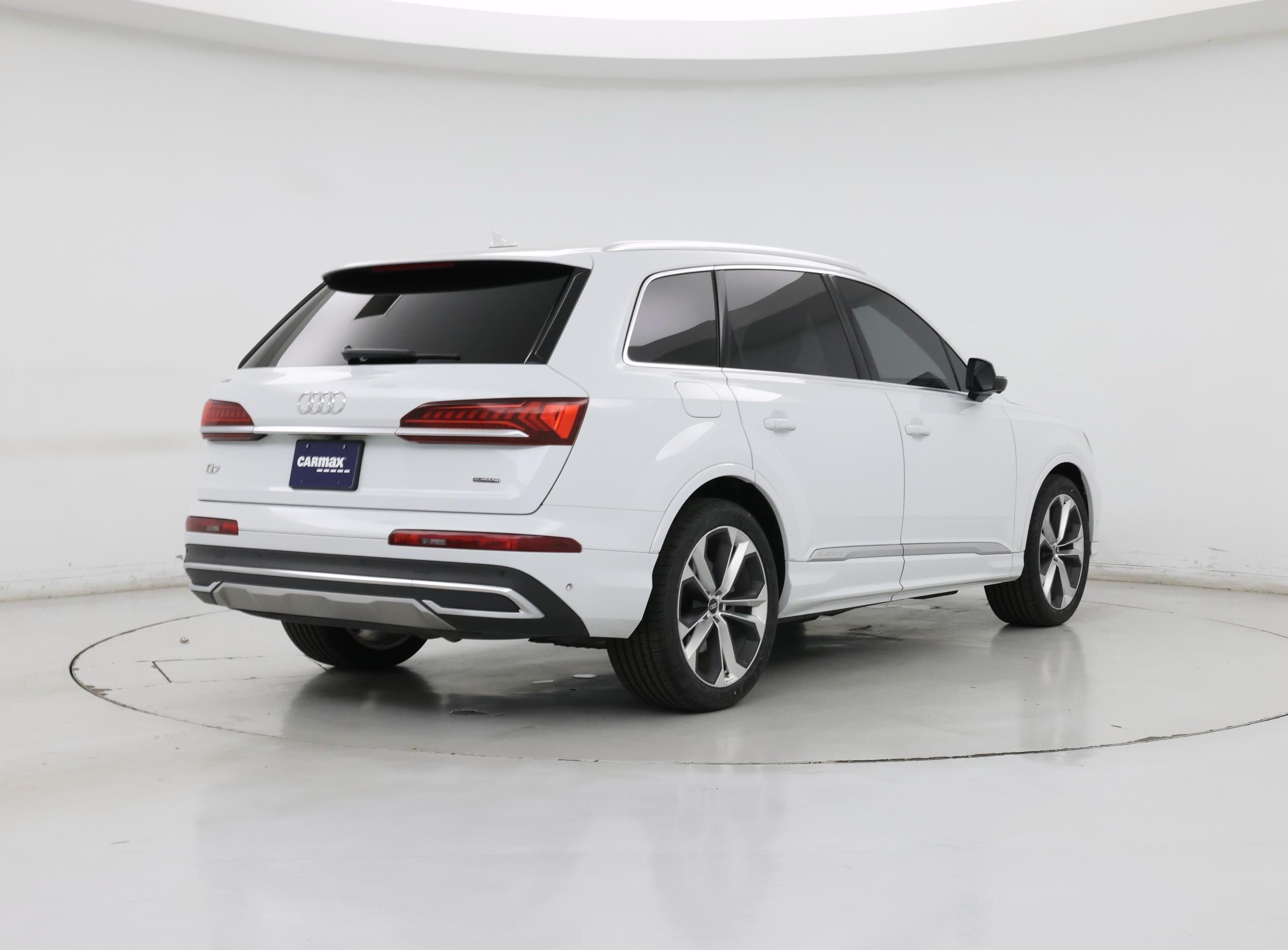 Thumbnail: 2023 Audi Q7 - 8