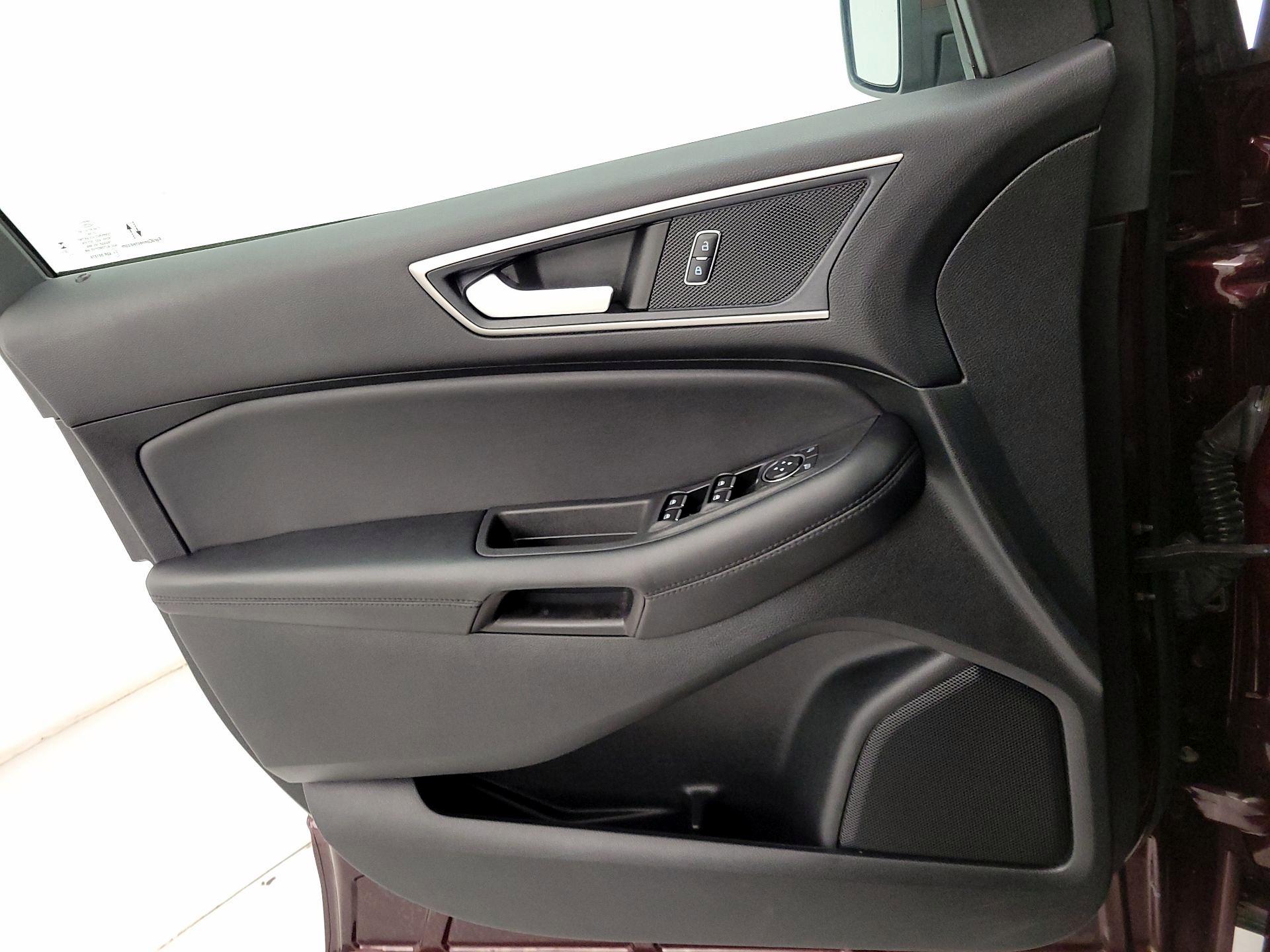 Thumbnail: 2023 Ford Edge - 12