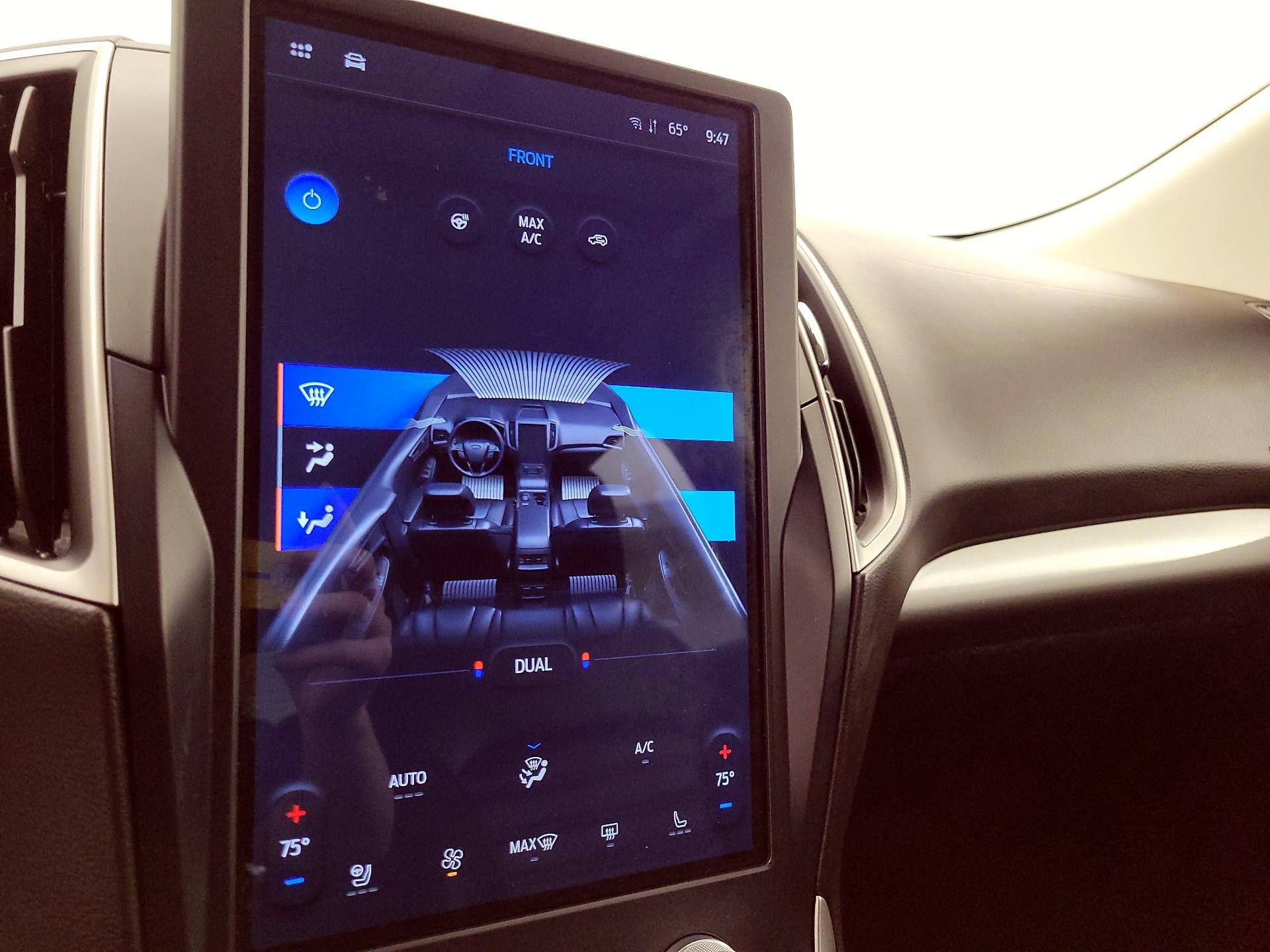 Thumbnail: 2023 Ford Edge - 16