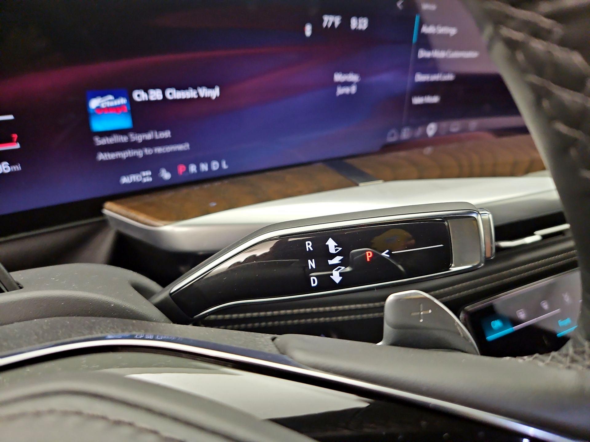 Thumbnail: 2025 Cadillac Escalade - 18