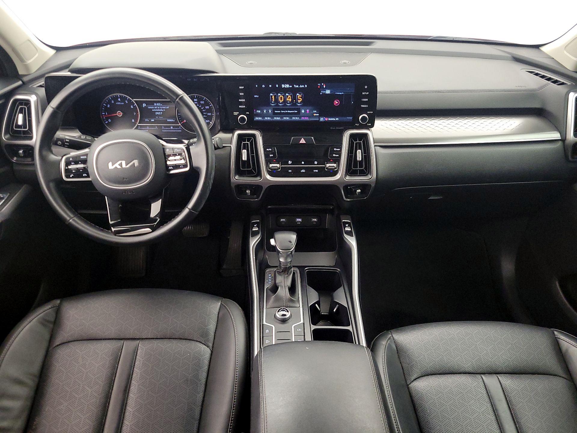 Thumbnail: 2022 Kia Sorento - 9