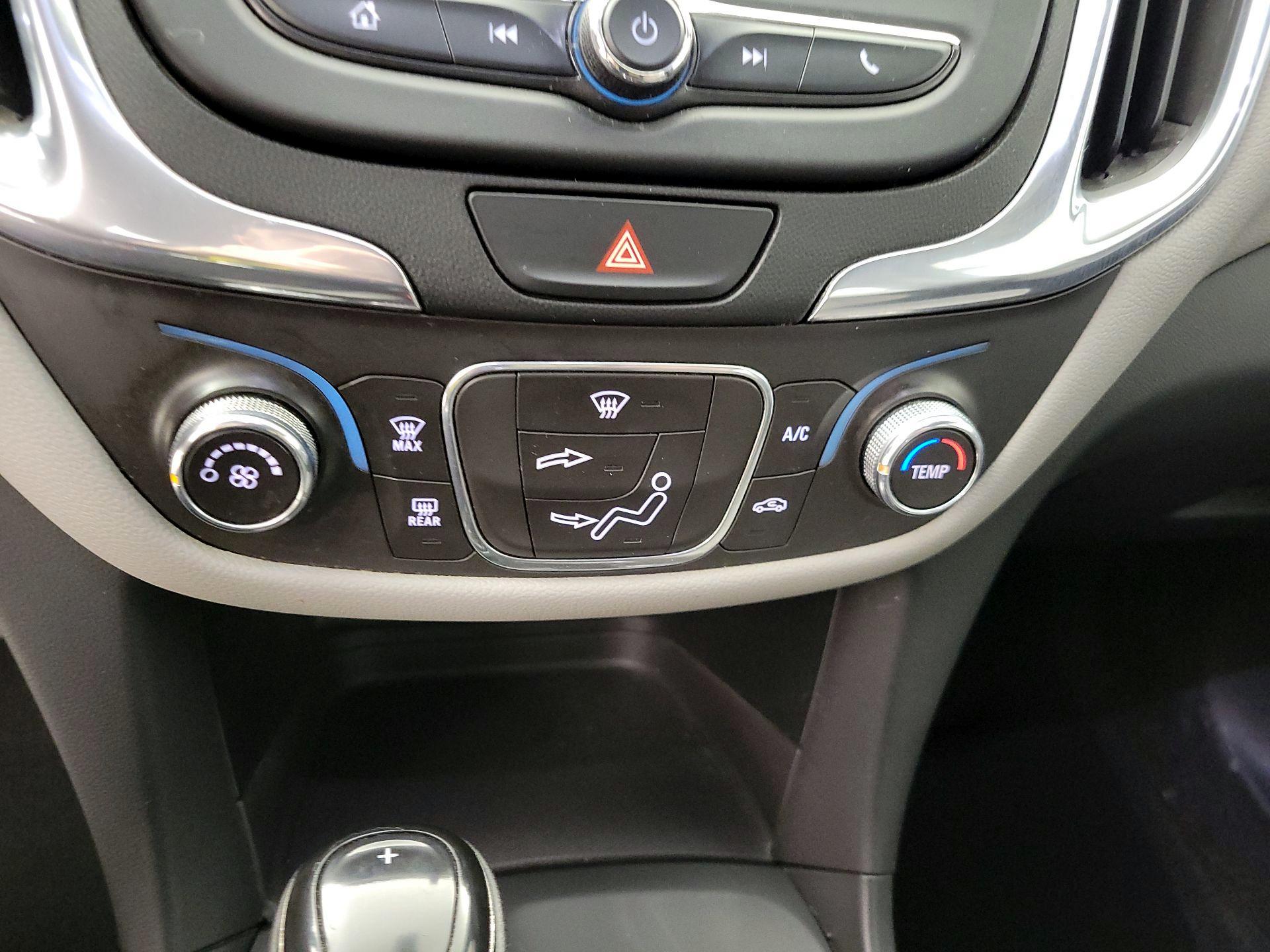 Thumbnail: 2018 Chevrolet Equinox - 16