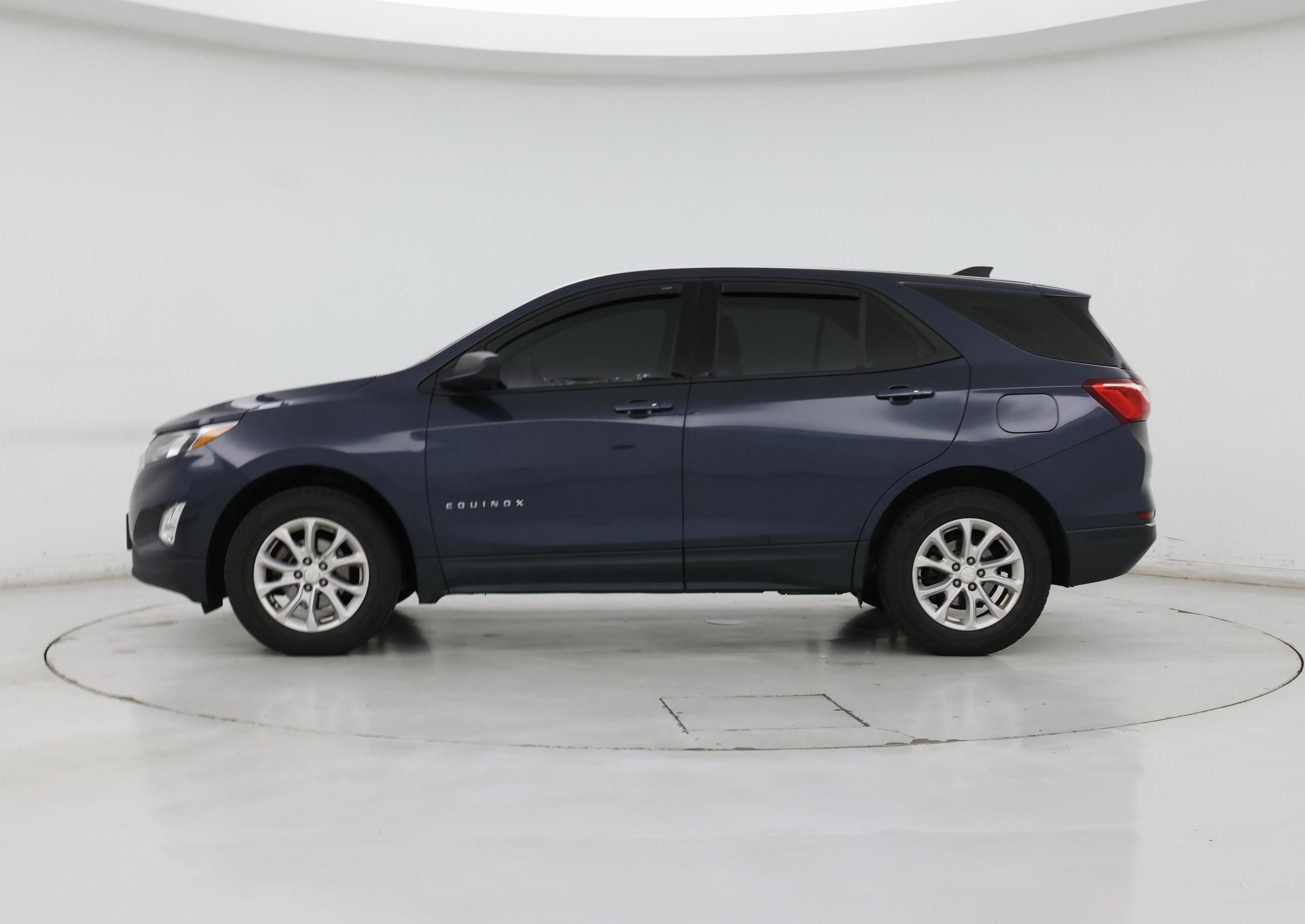 Thumbnail: 2018 Chevrolet Equinox - 3