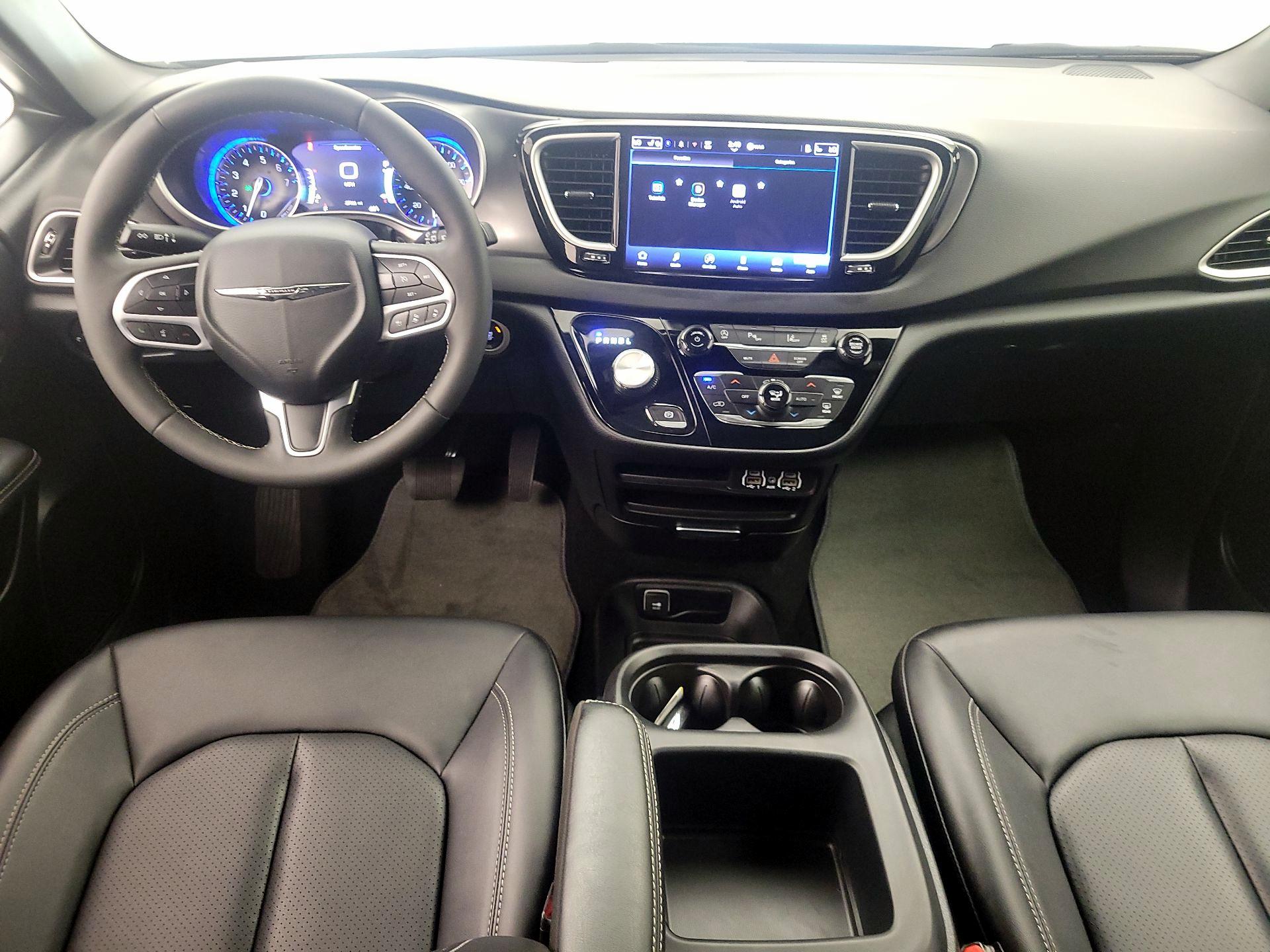 Thumbnail: 2025 Chrysler Pacifica - 9