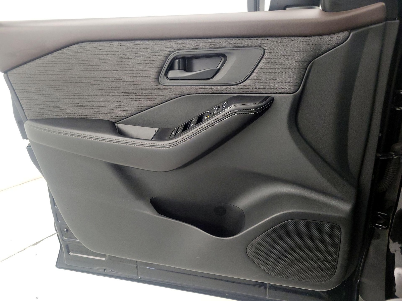 2021 Nissan Rogue S - Photo 13