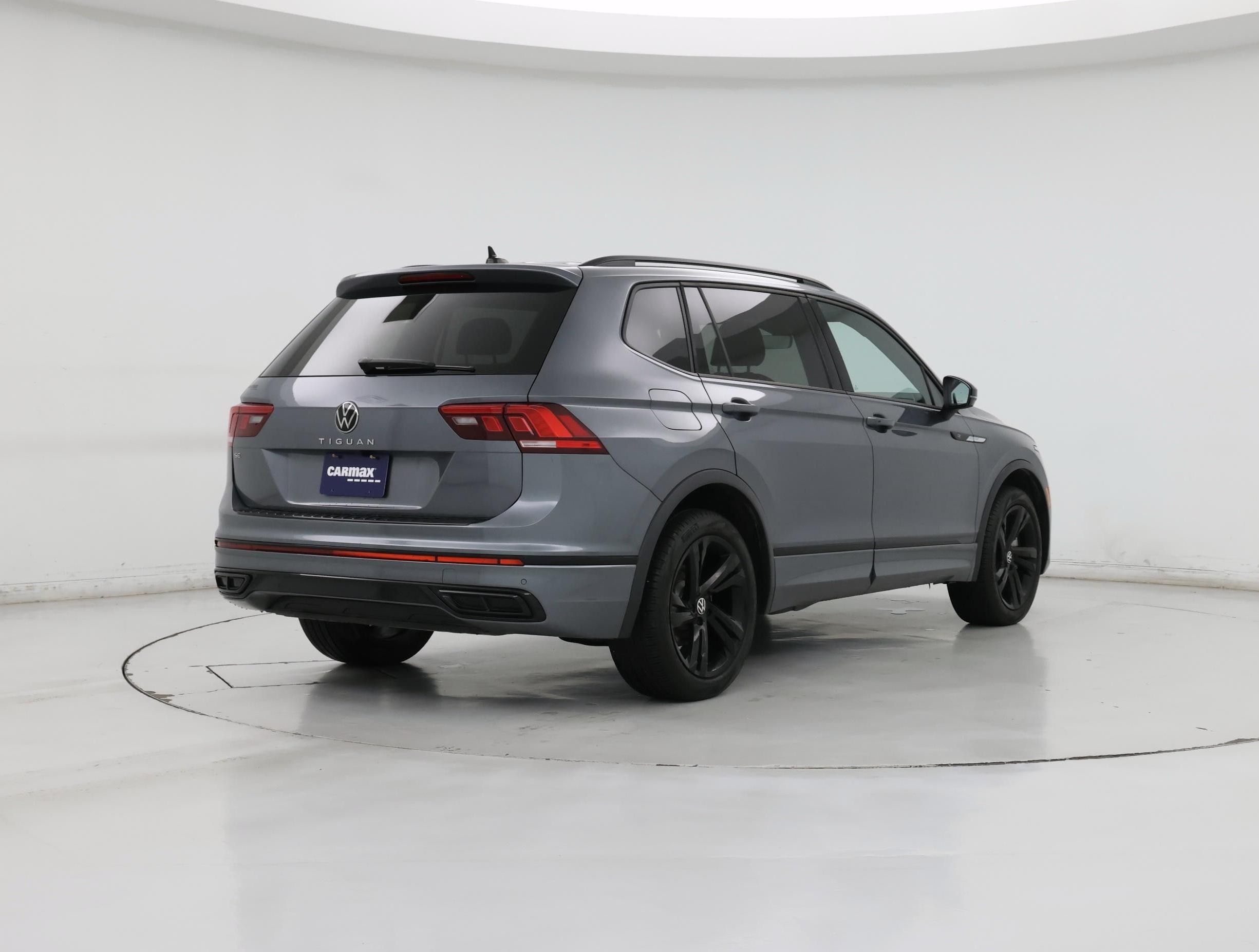 Thumbnail: 2024 Volkswagen Tiguan - 8