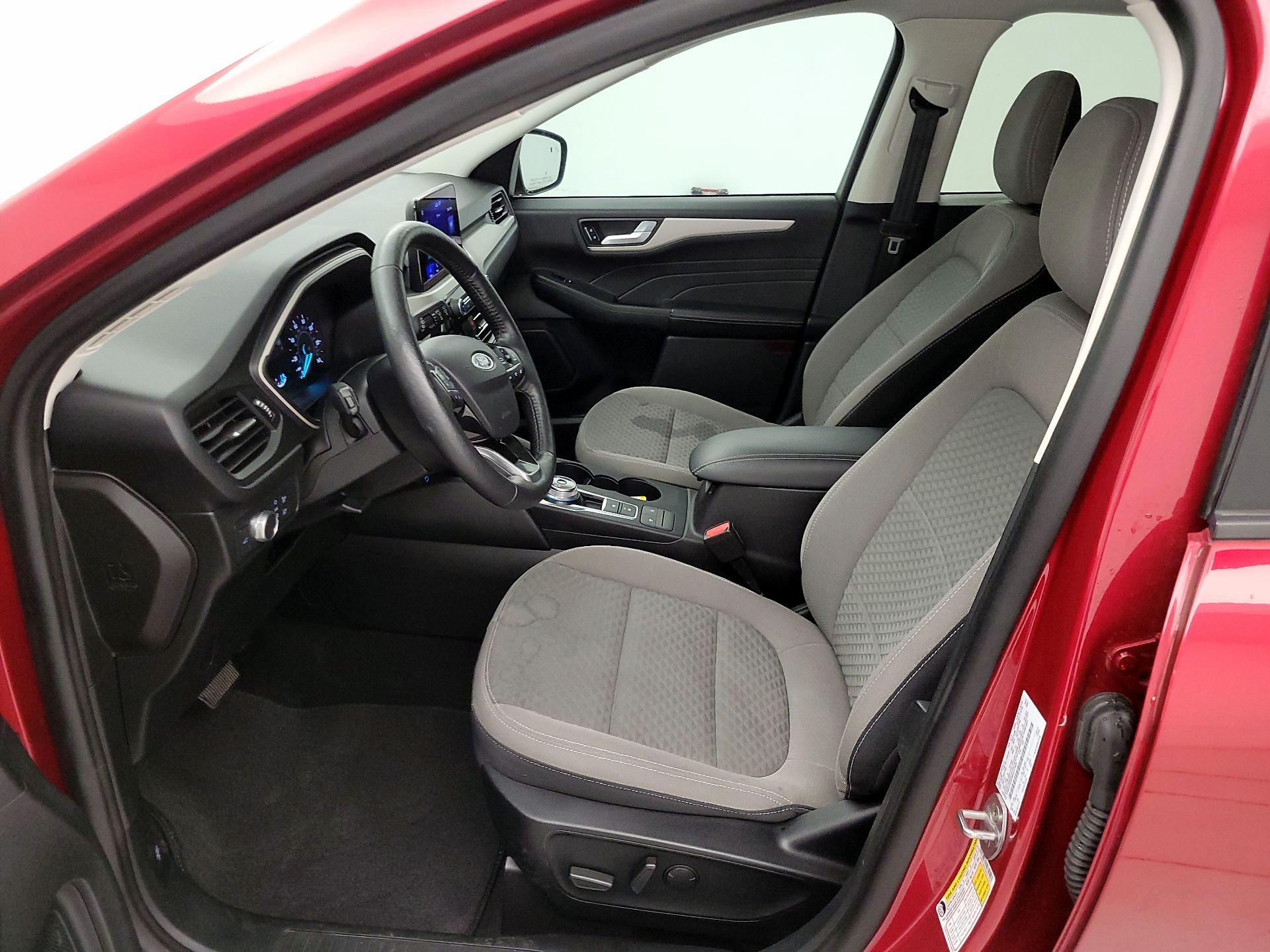Thumbnail: 2021 Ford Escape - 11