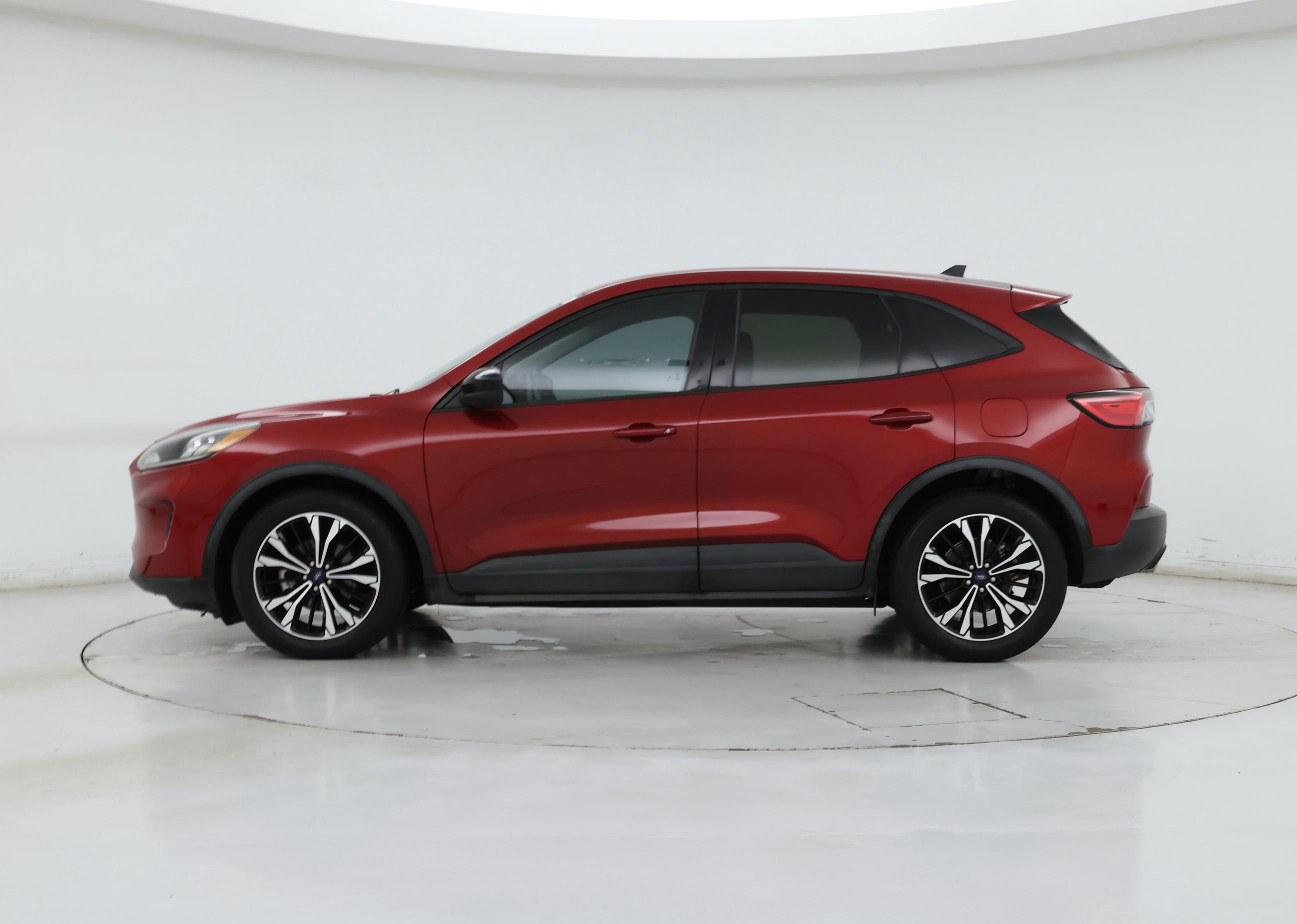 Thumbnail: 2021 Ford Escape - 3