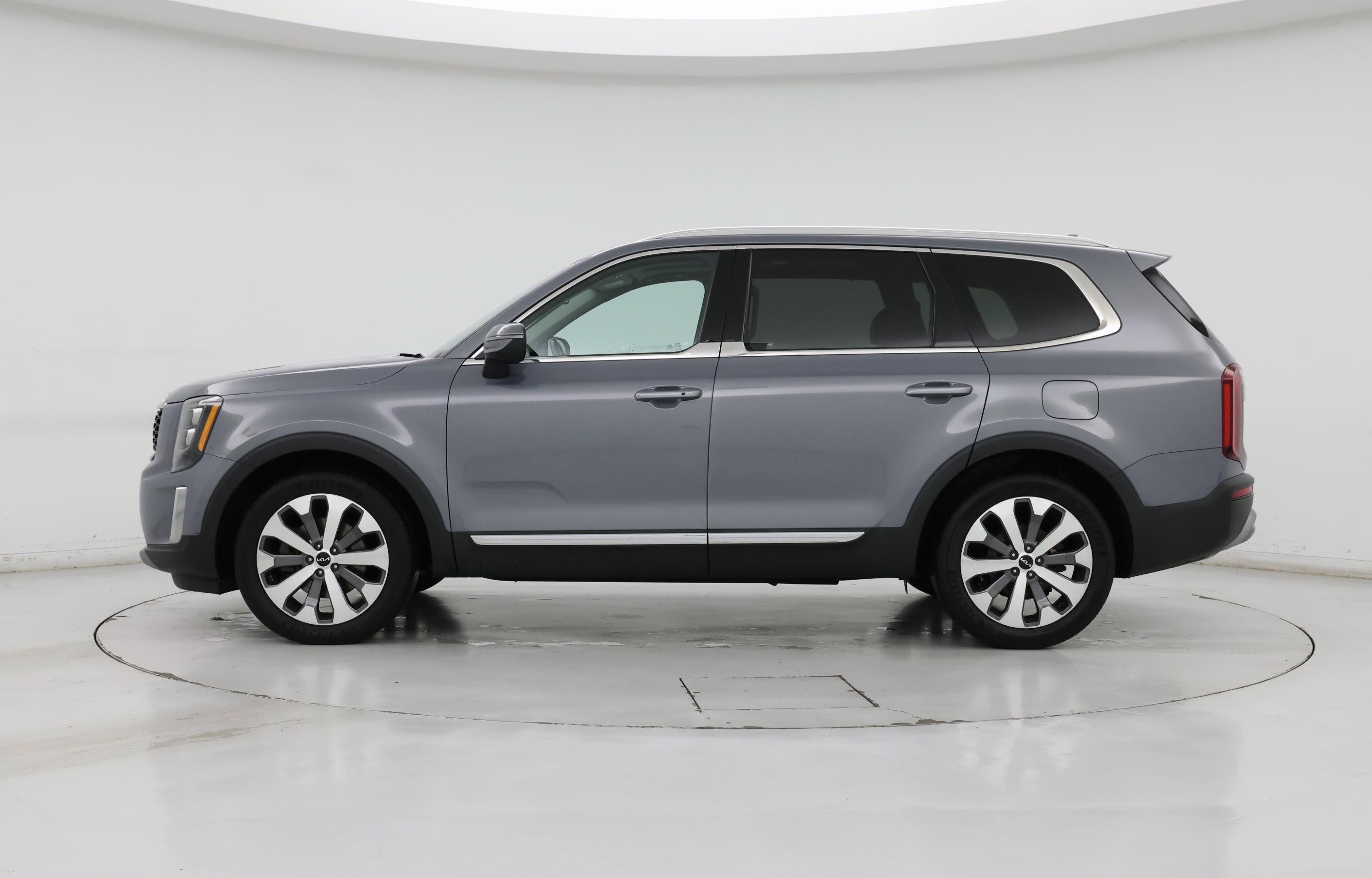 Thumbnail: 2022 Kia Telluride - 3