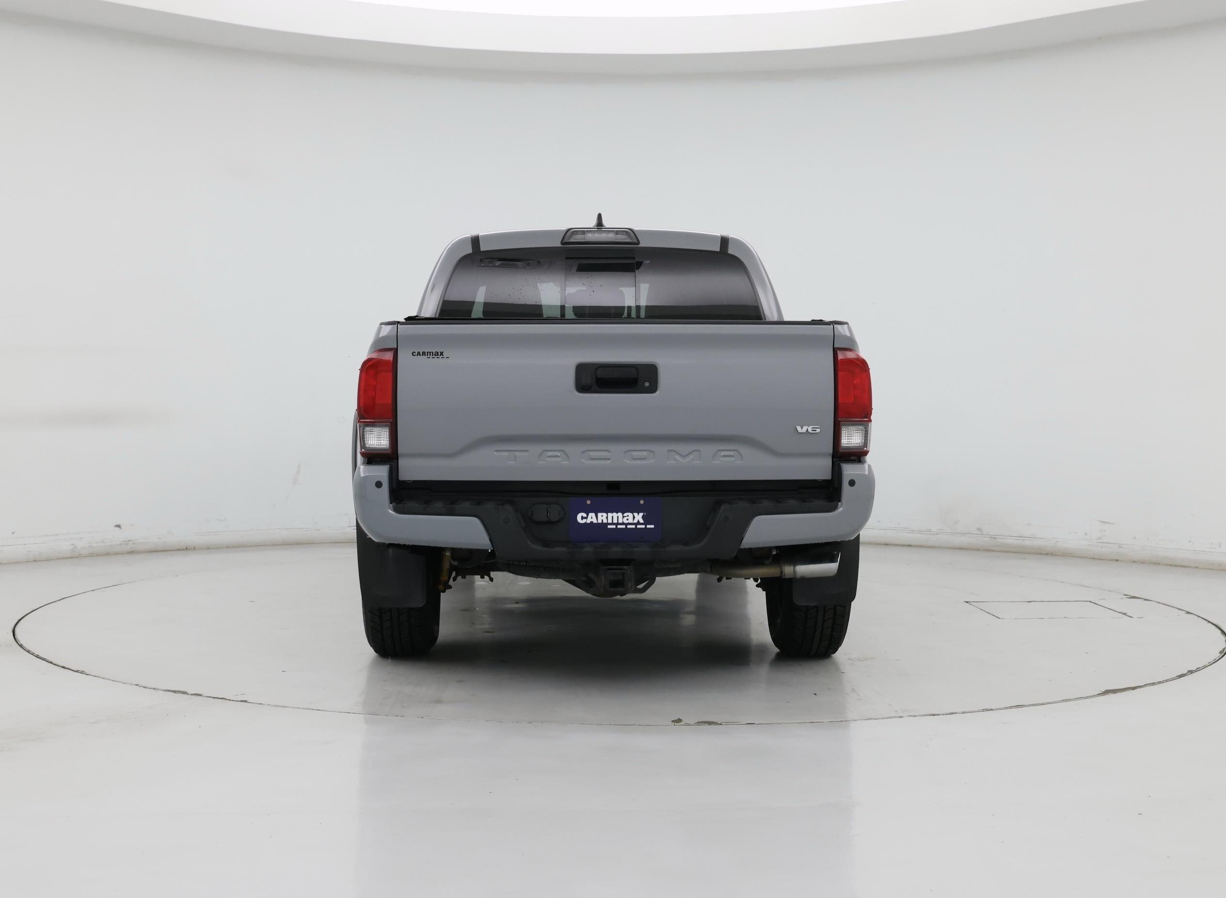 Thumbnail: 2018 Toyota Tacoma - 6