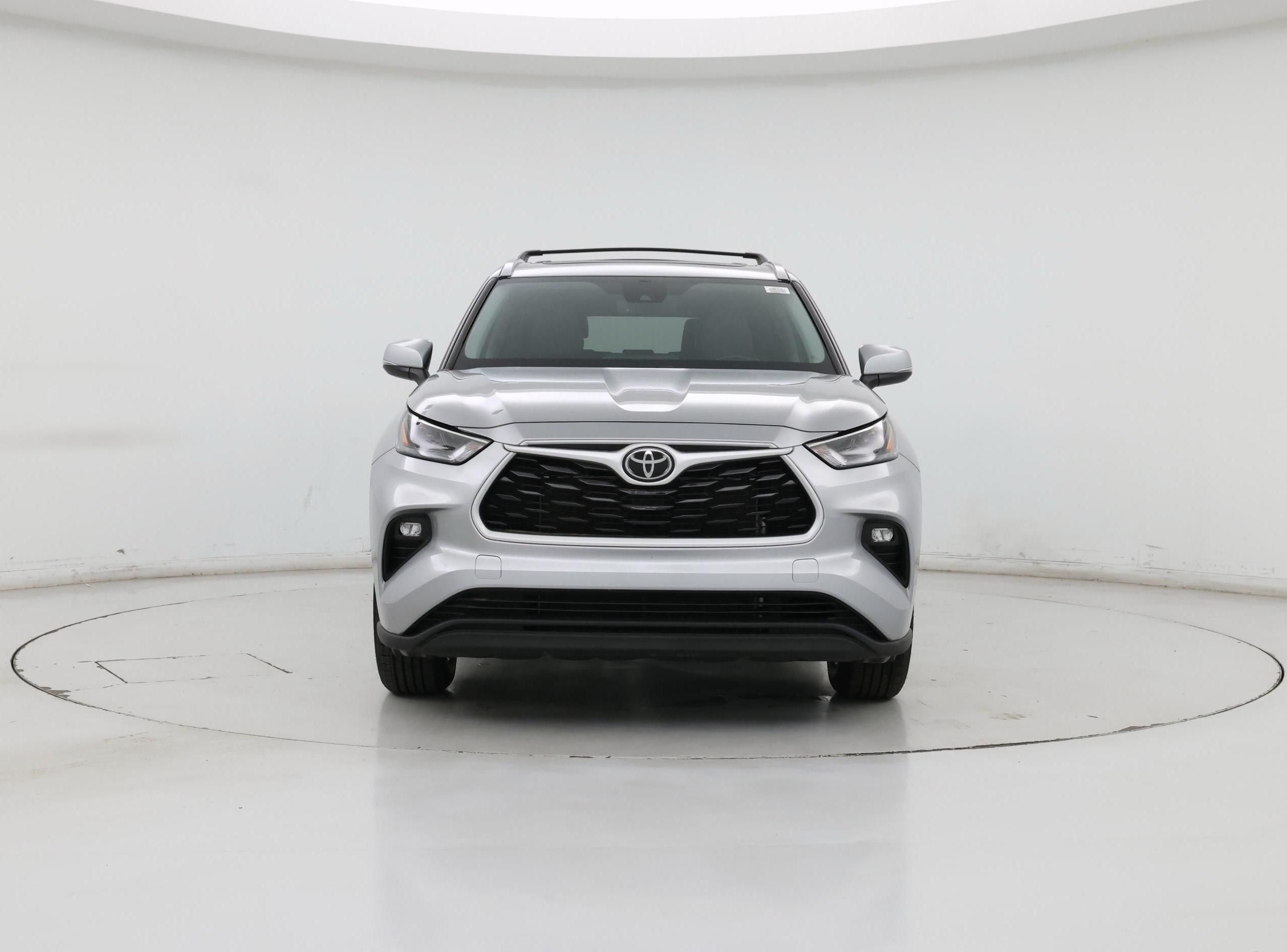 Thumbnail: 2022 Toyota Highlander - 5