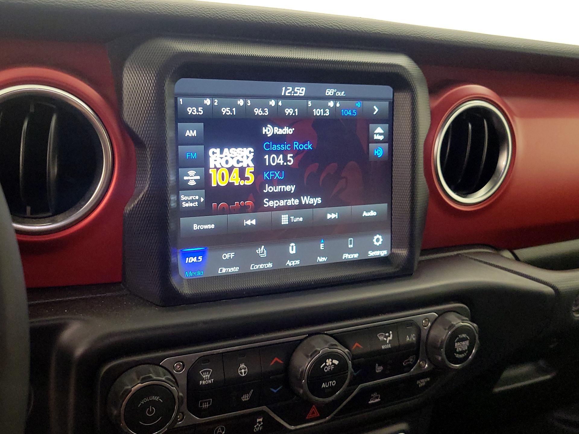 Thumbnail: 2022 Jeep Gladiator - 16