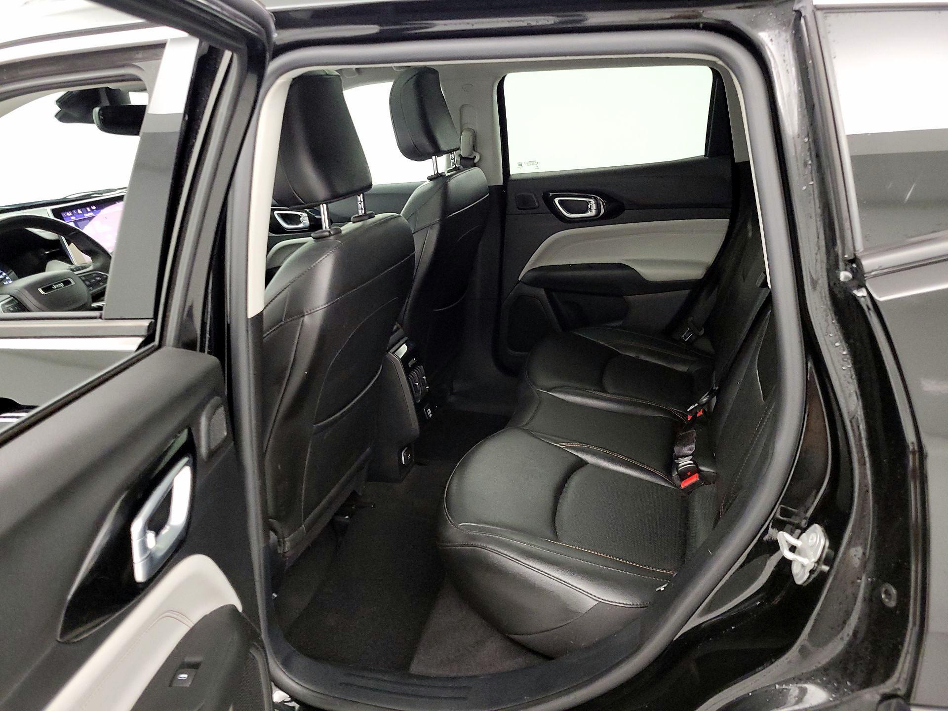 Thumbnail: 2022 Jeep Compass - 20