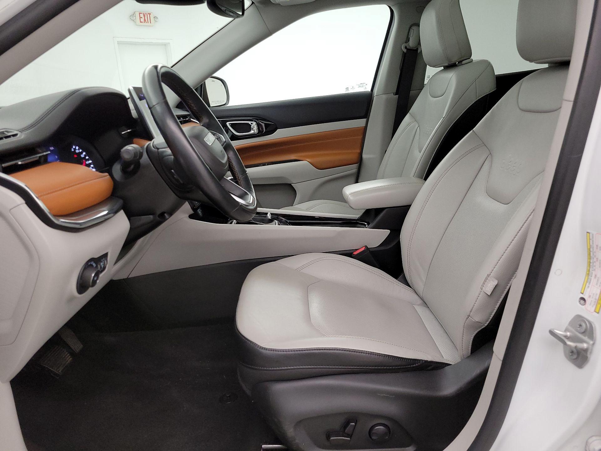 Thumbnail: 2022 Jeep Compass - 11