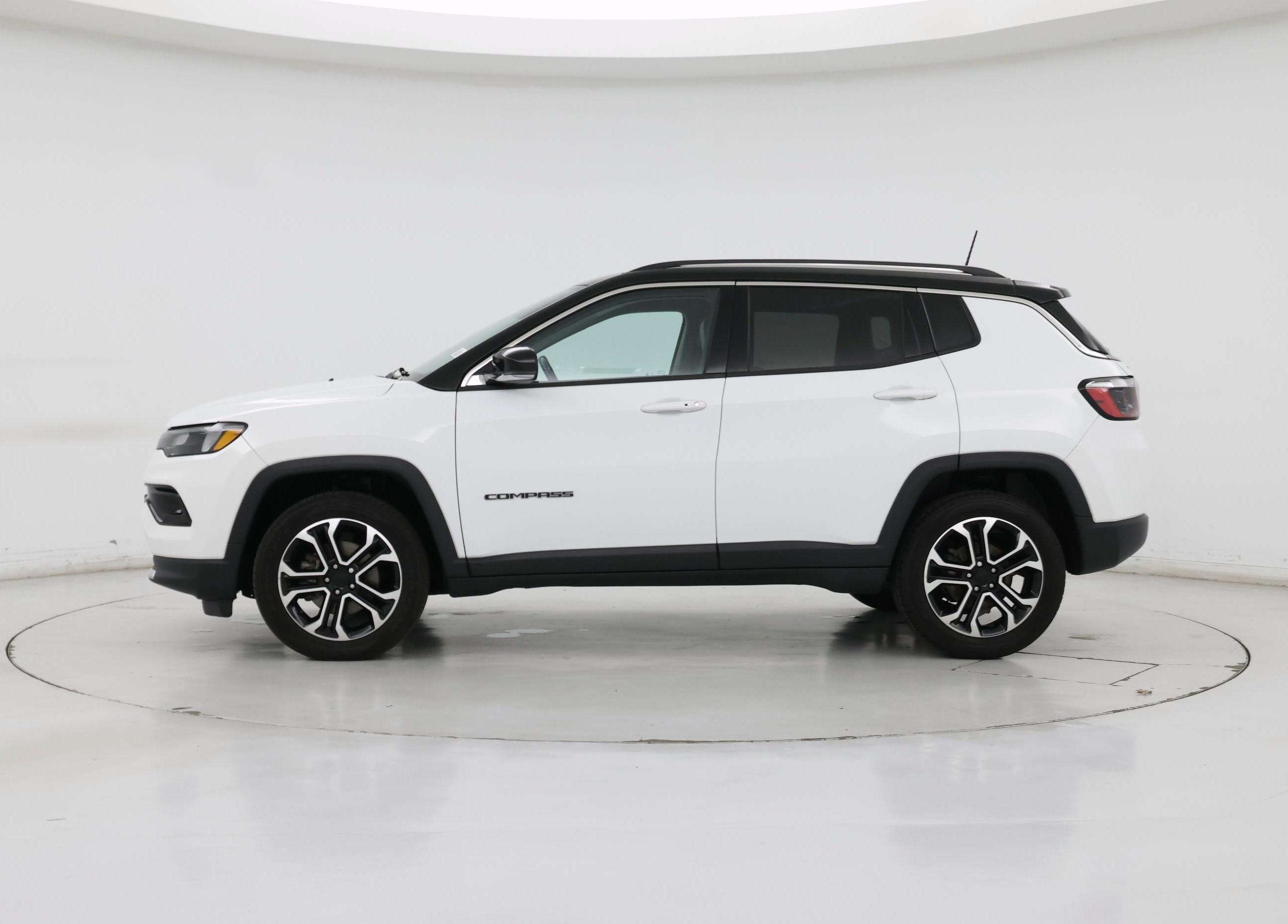 Thumbnail: 2022 Jeep Compass - 3