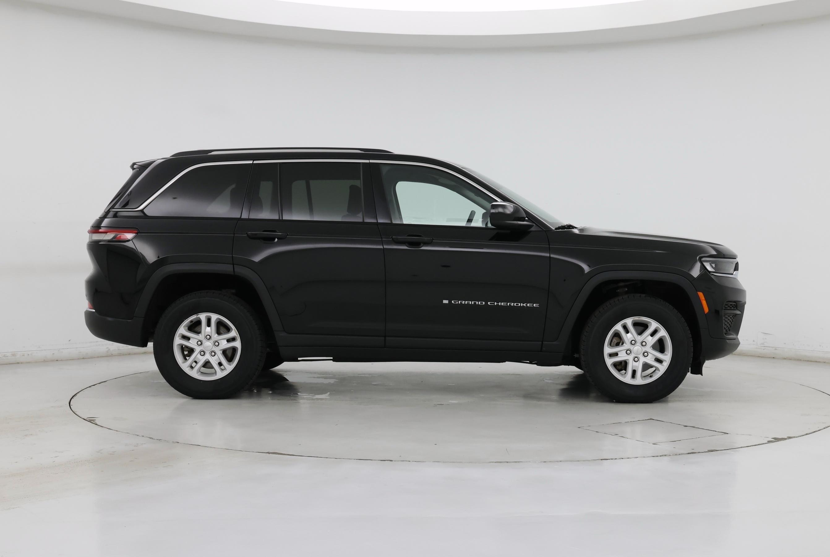 Thumbnail: 2023 Jeep Grand Cherokee - 7