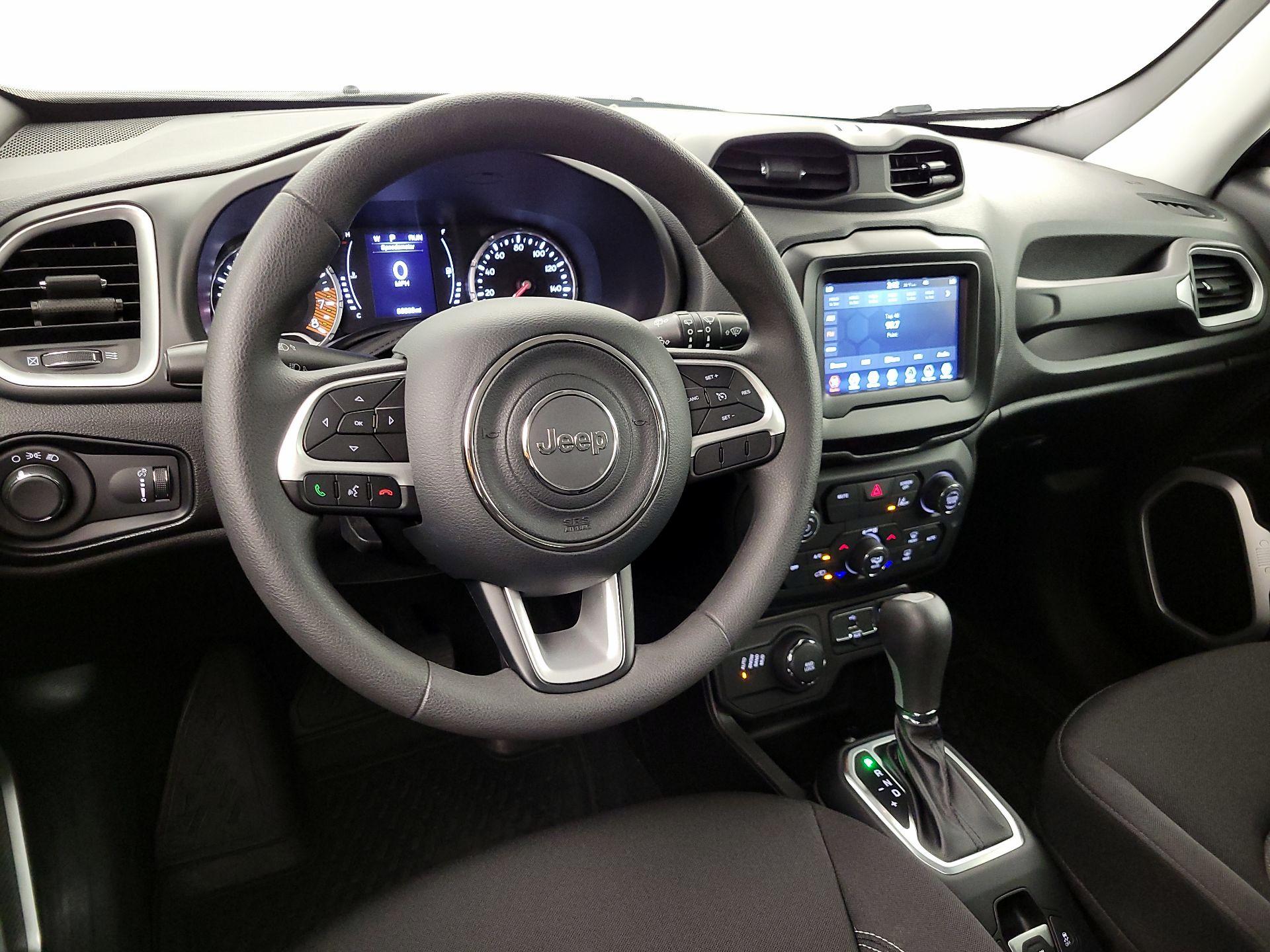 Thumbnail: 2021 Jeep Renegade - 9