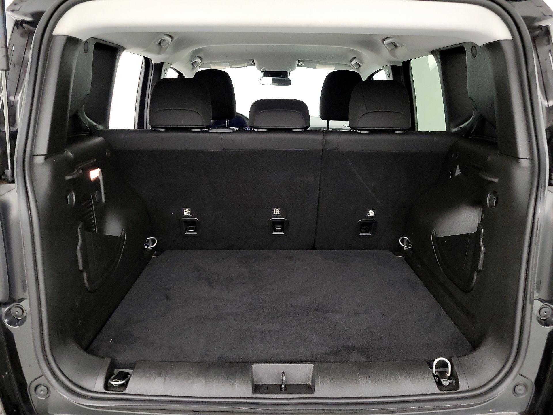 Thumbnail: 2021 Jeep Renegade - 20
