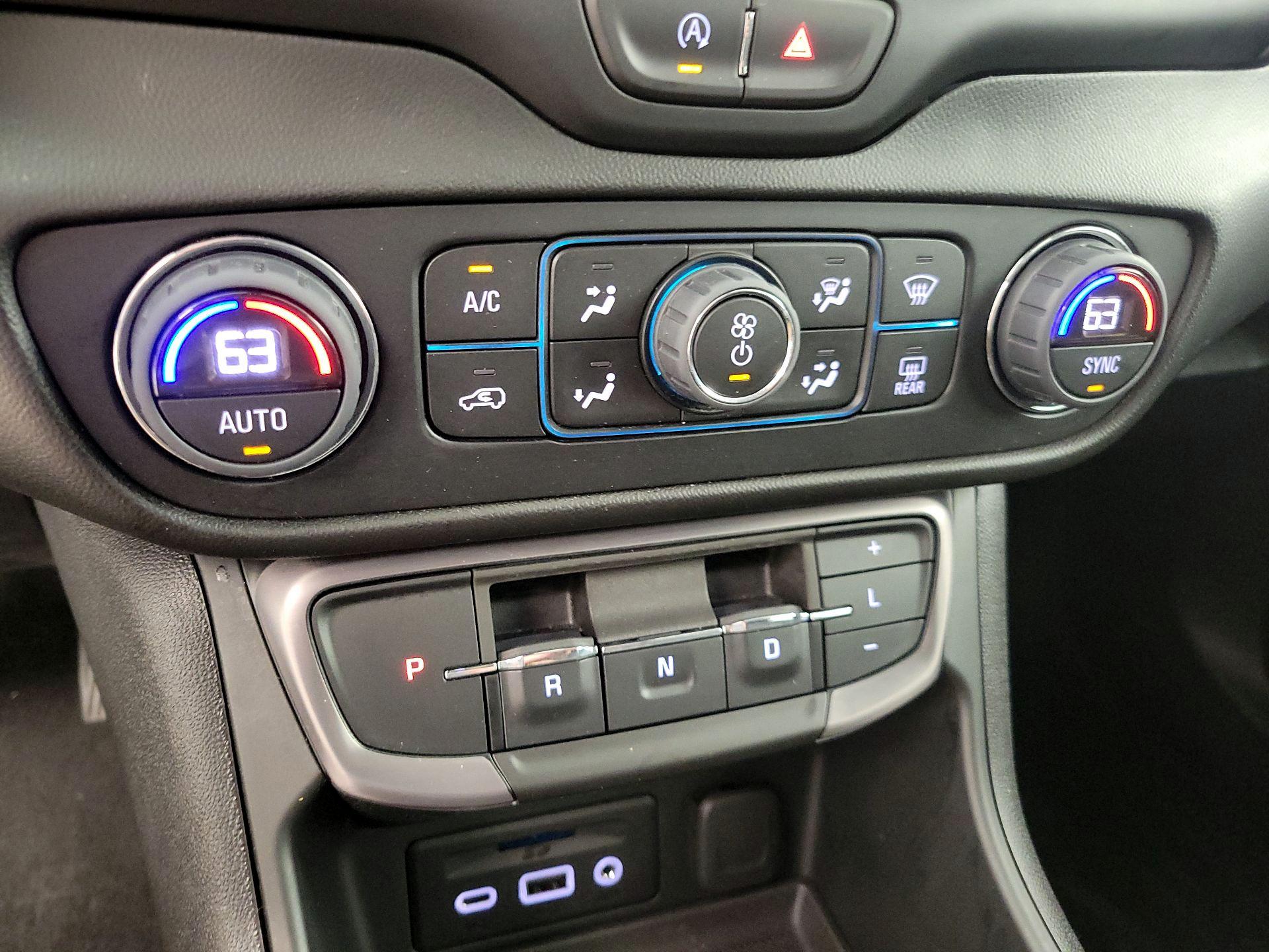 Thumbnail: 2022 GMC Terrain - 16