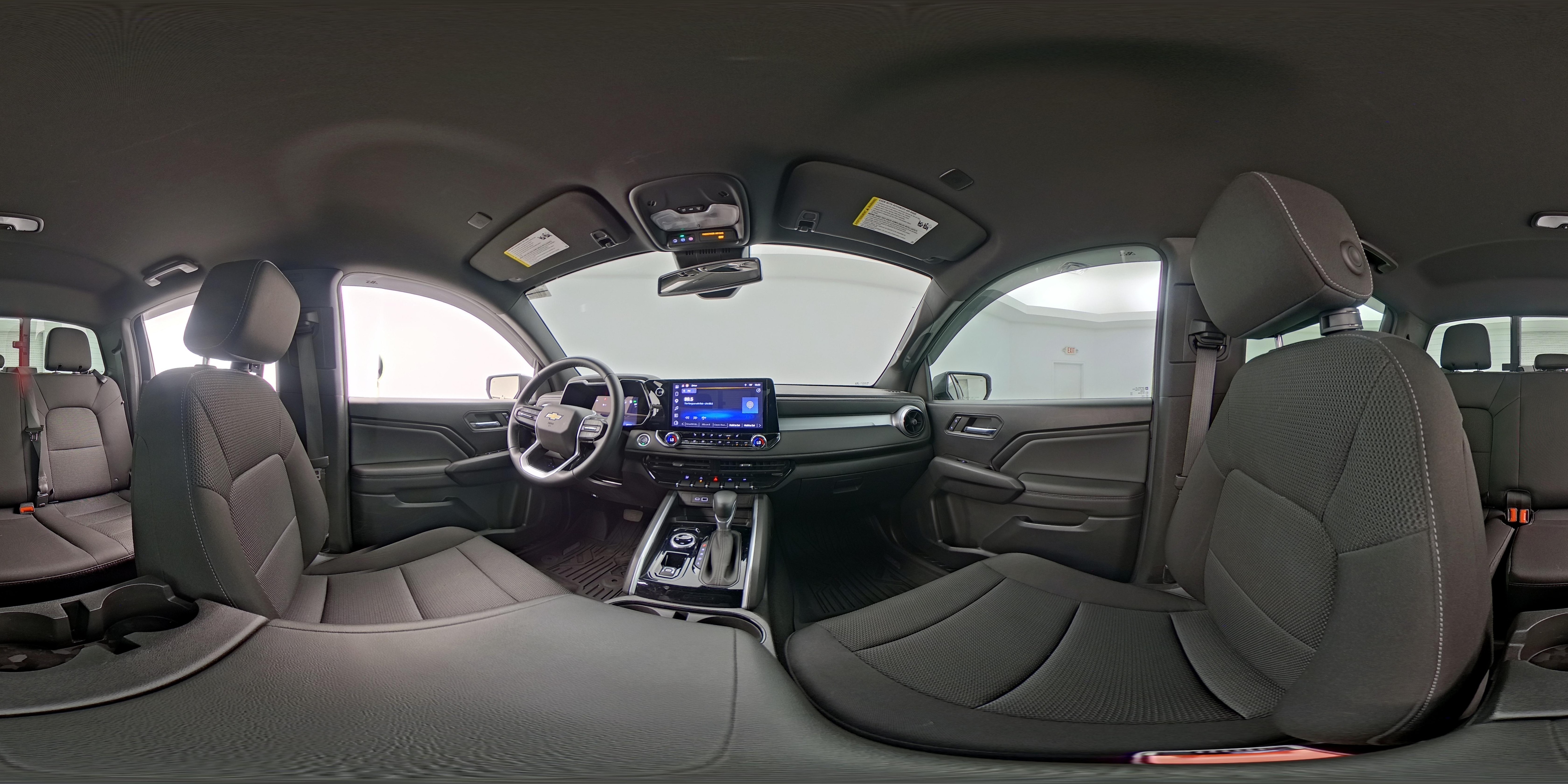 2023 Chevrolet Colorado LT - Photo 24