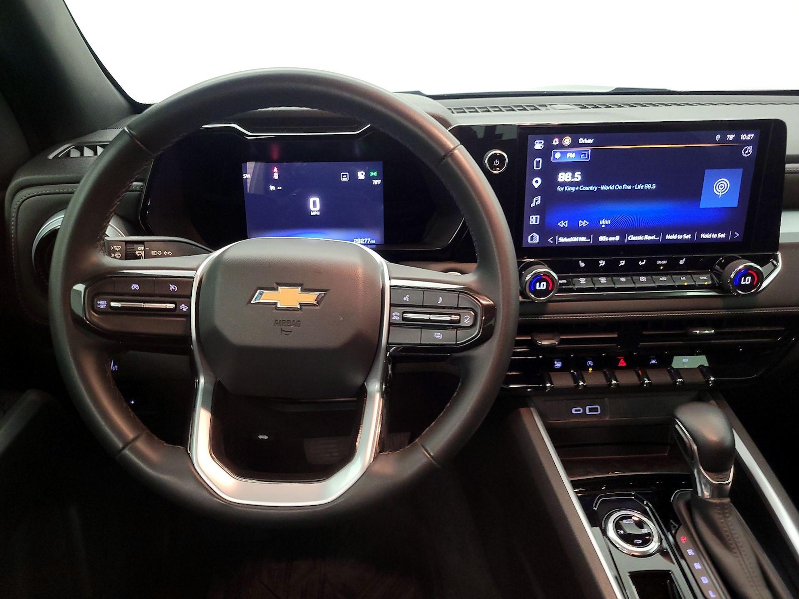 2023 Chevrolet Colorado LT - Photo 11