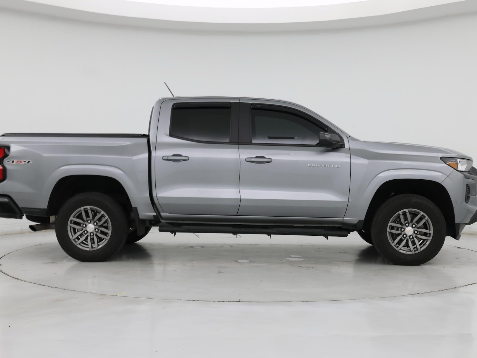 2023 Chevrolet Colorado LT - Photo 8