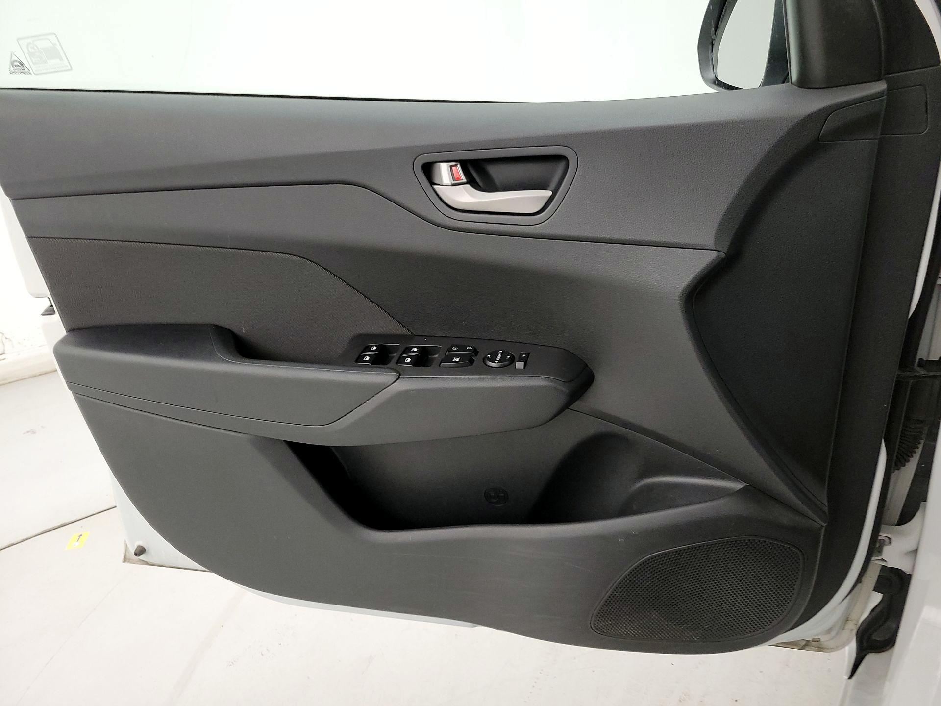 Thumbnail: 2019 Hyundai Accent - 12