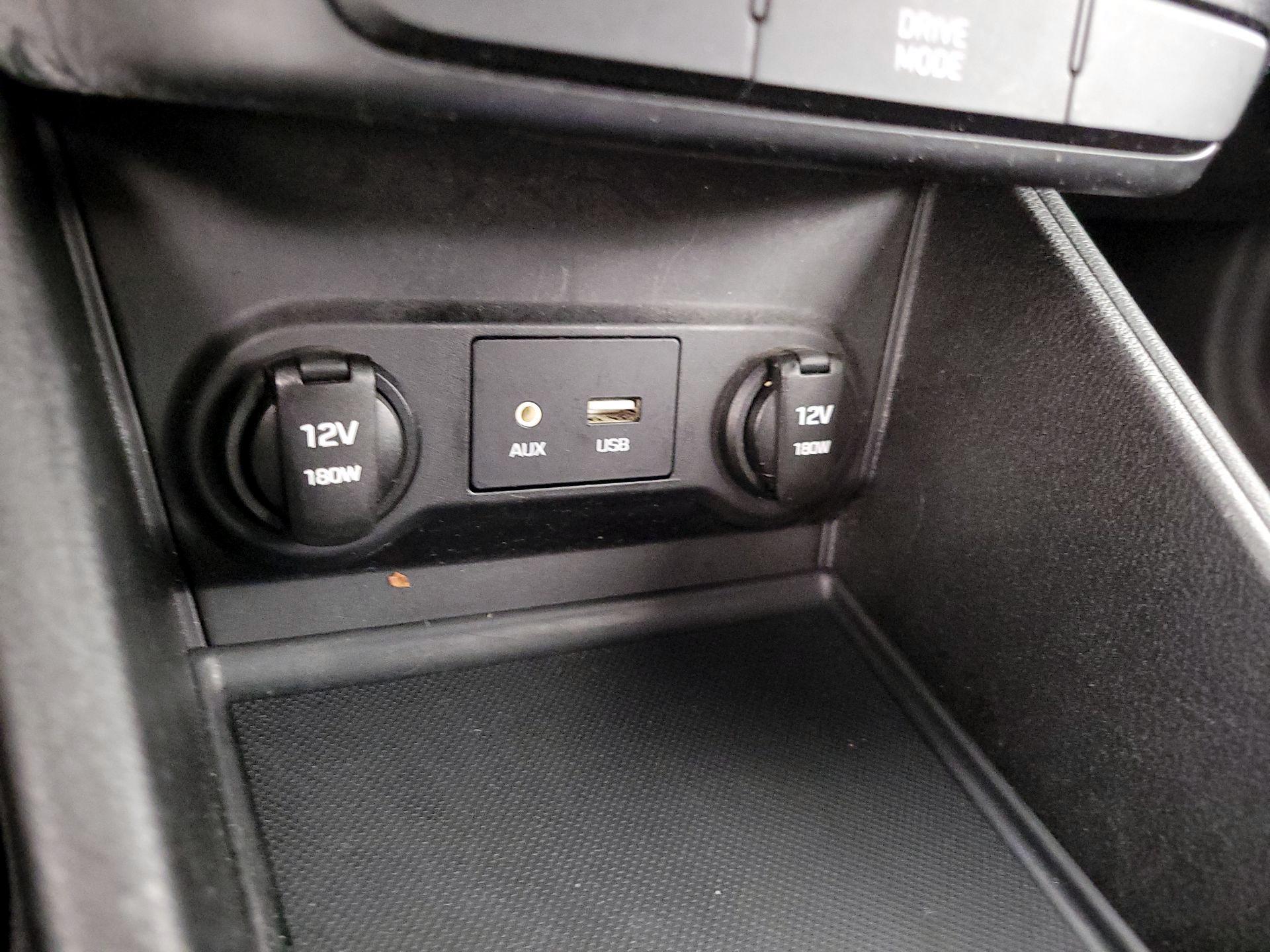 Thumbnail: 2019 Hyundai Accent - 18