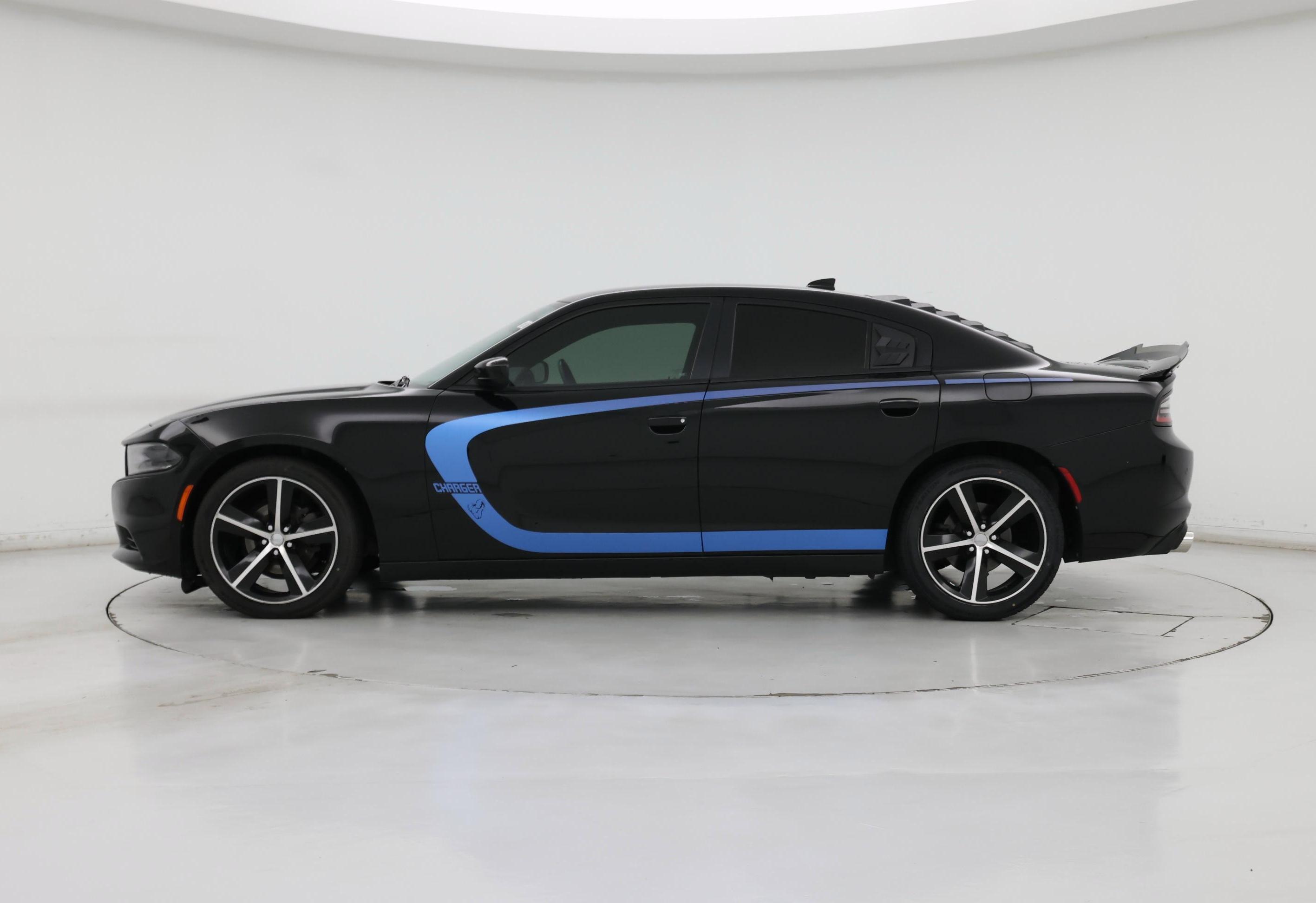 Thumbnail: 2017 Dodge Charger - 3