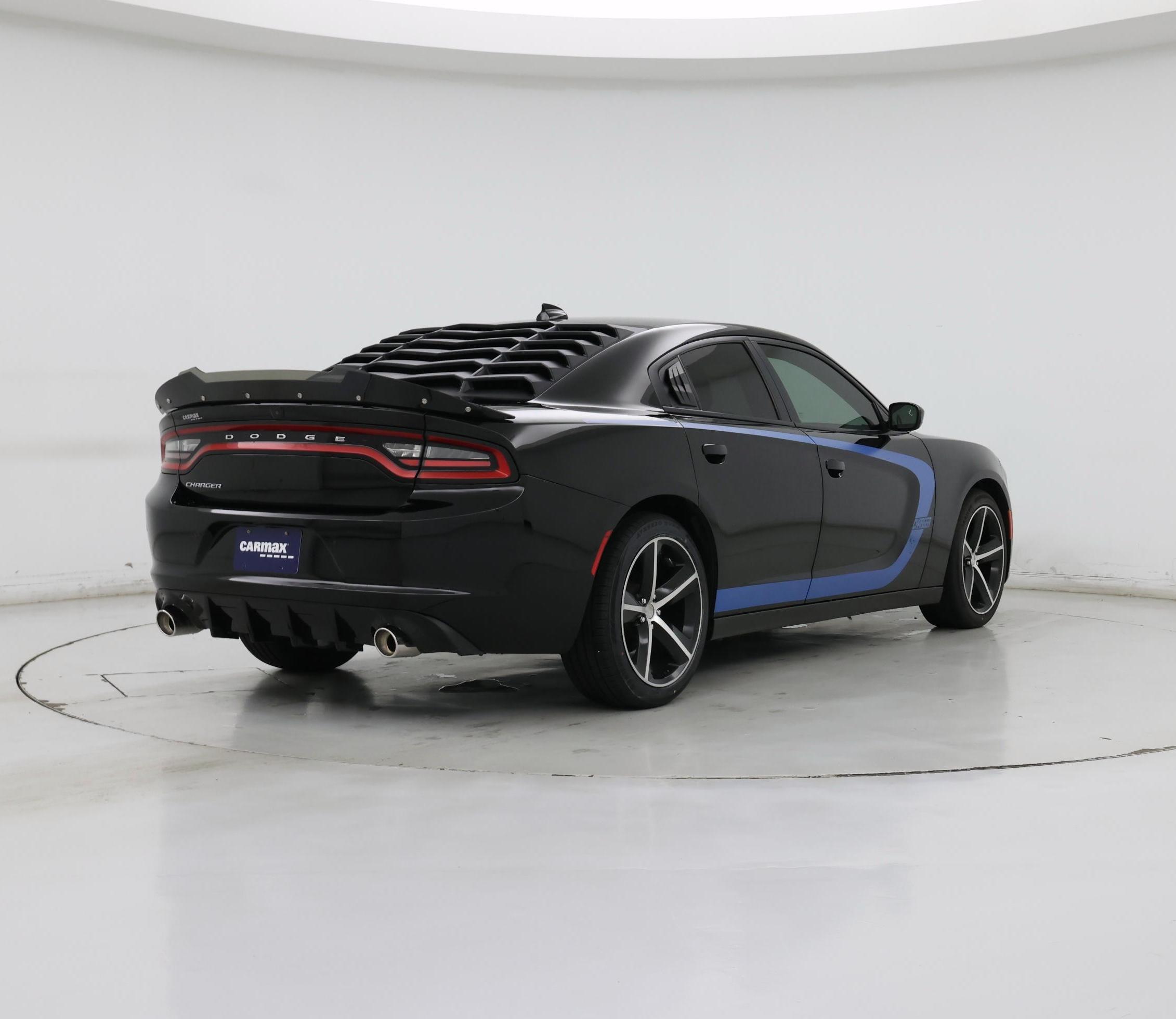 Thumbnail: 2017 Dodge Charger - 8