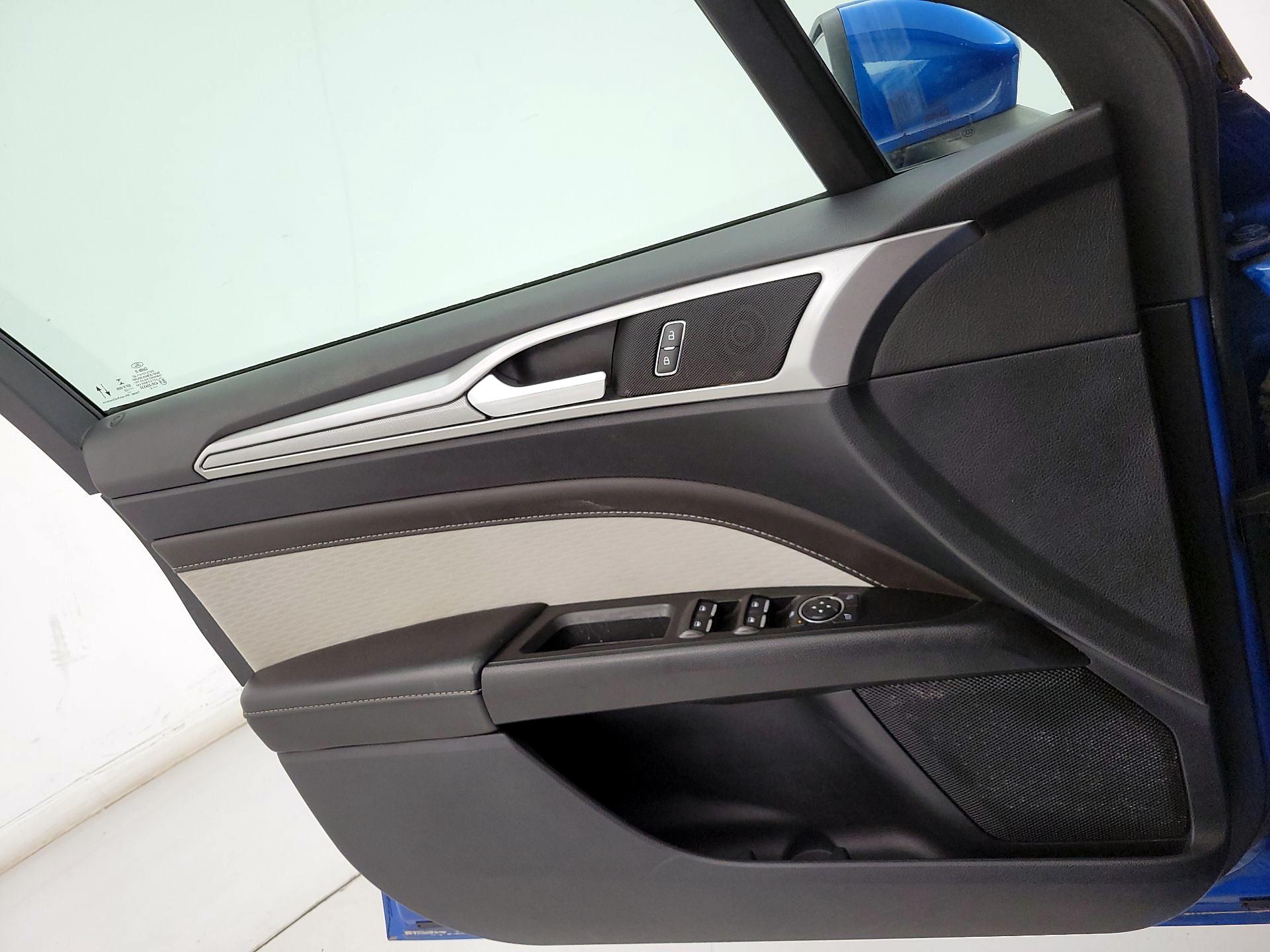 Thumbnail: 2020 Ford Fusion - 12