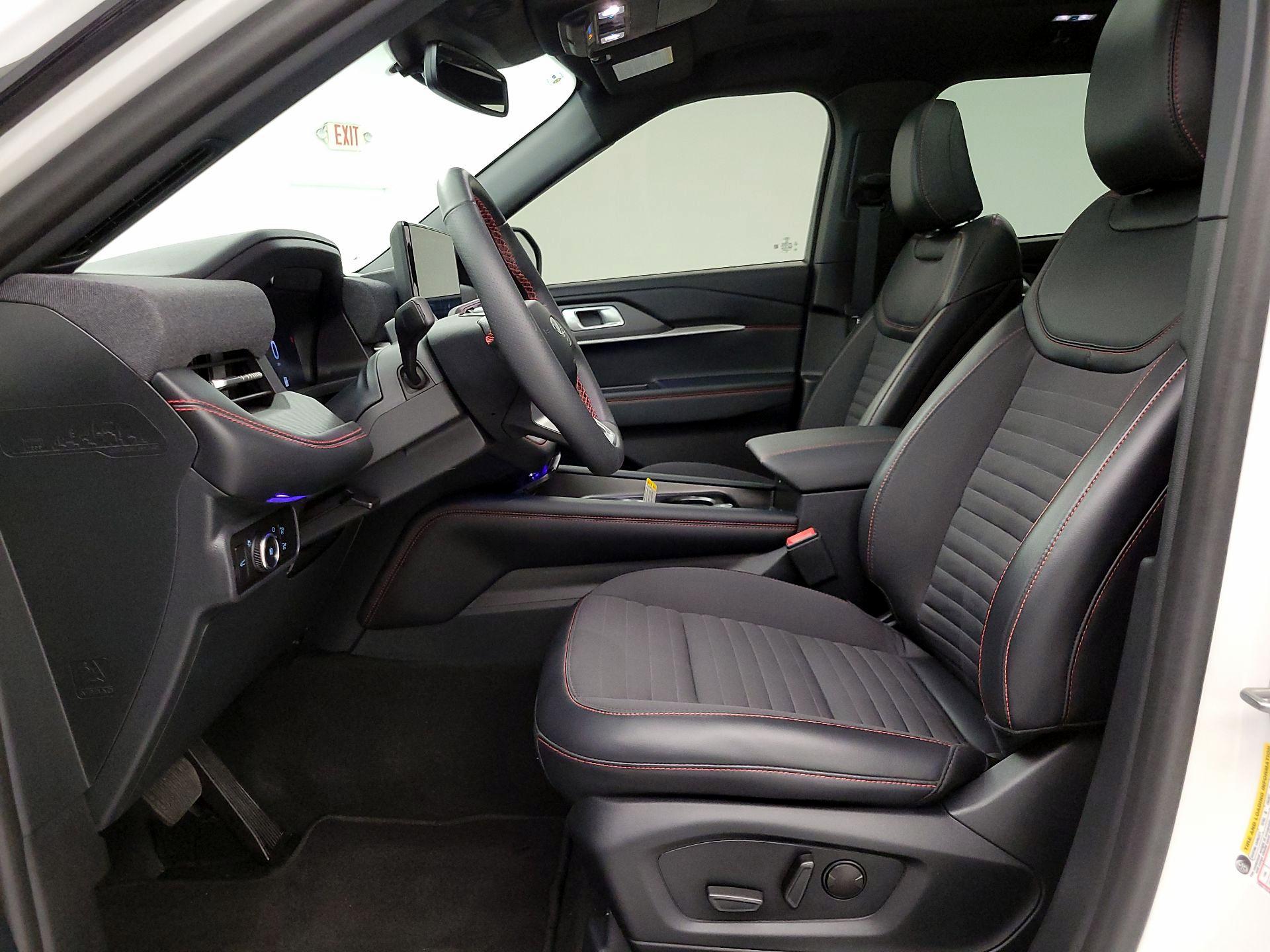 Thumbnail: 2025 Ford Explorer - 11