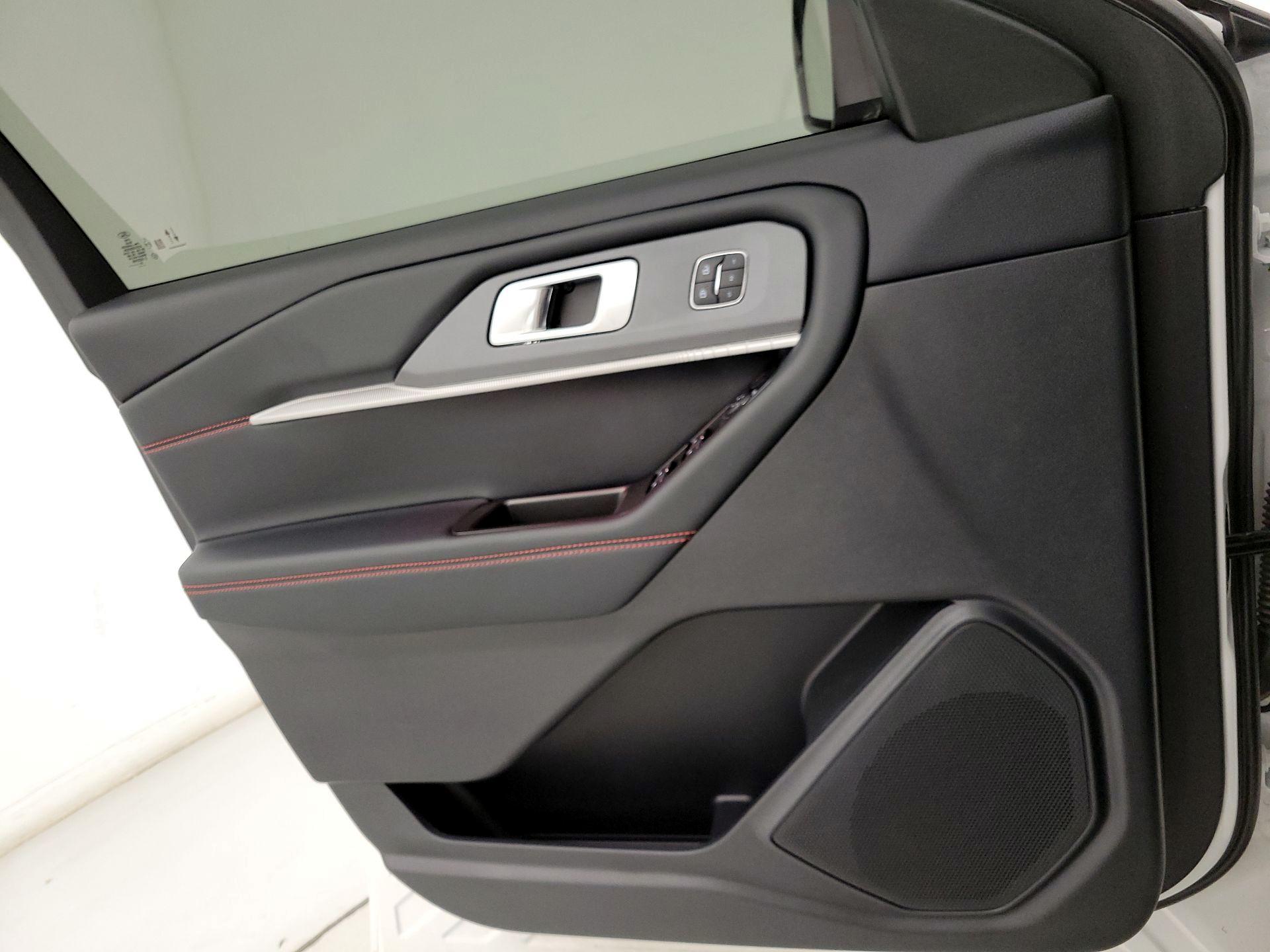 Thumbnail: 2025 Ford Explorer - 12