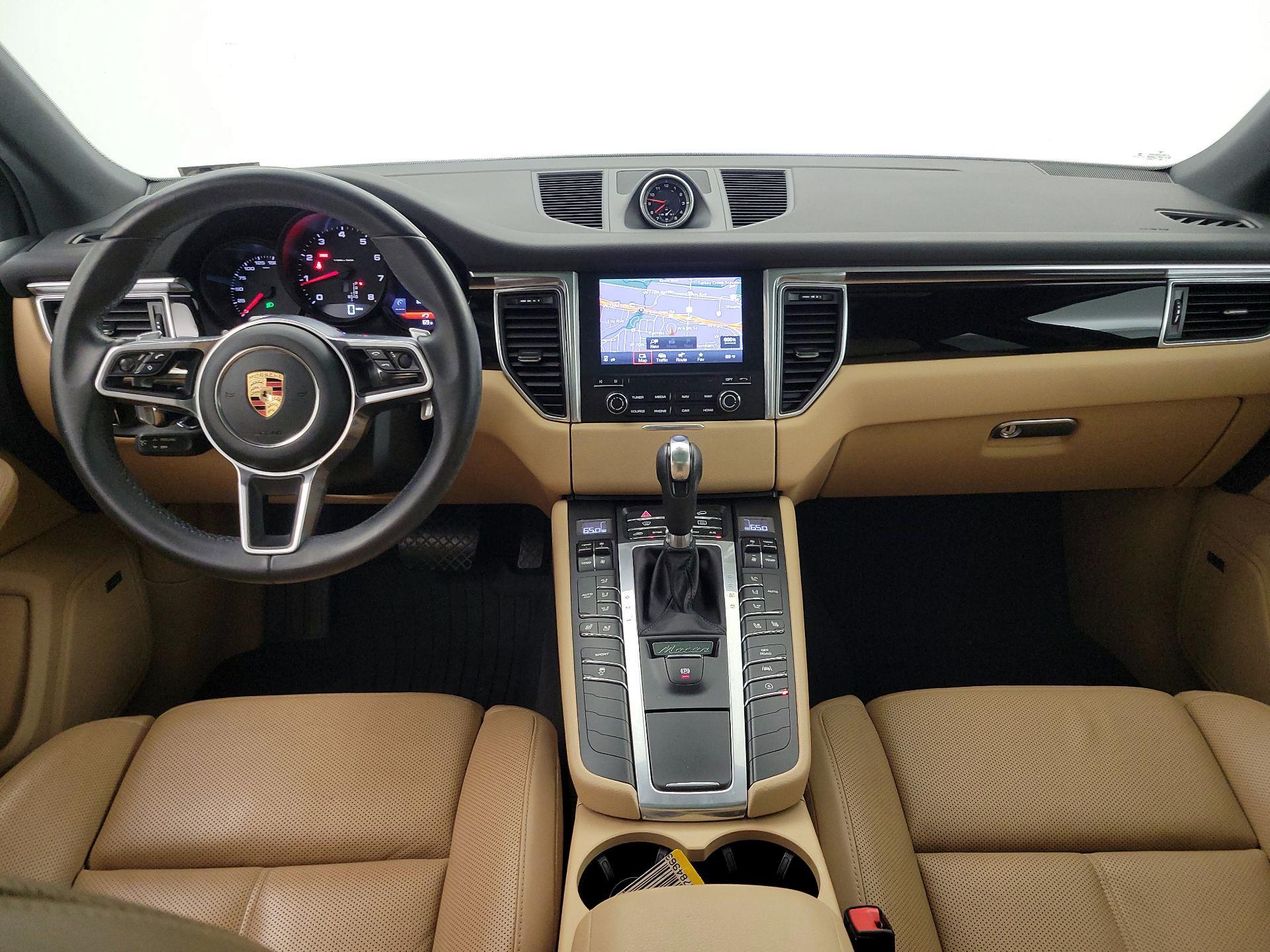 Thumbnail: 2017 Porsche Macan - 9