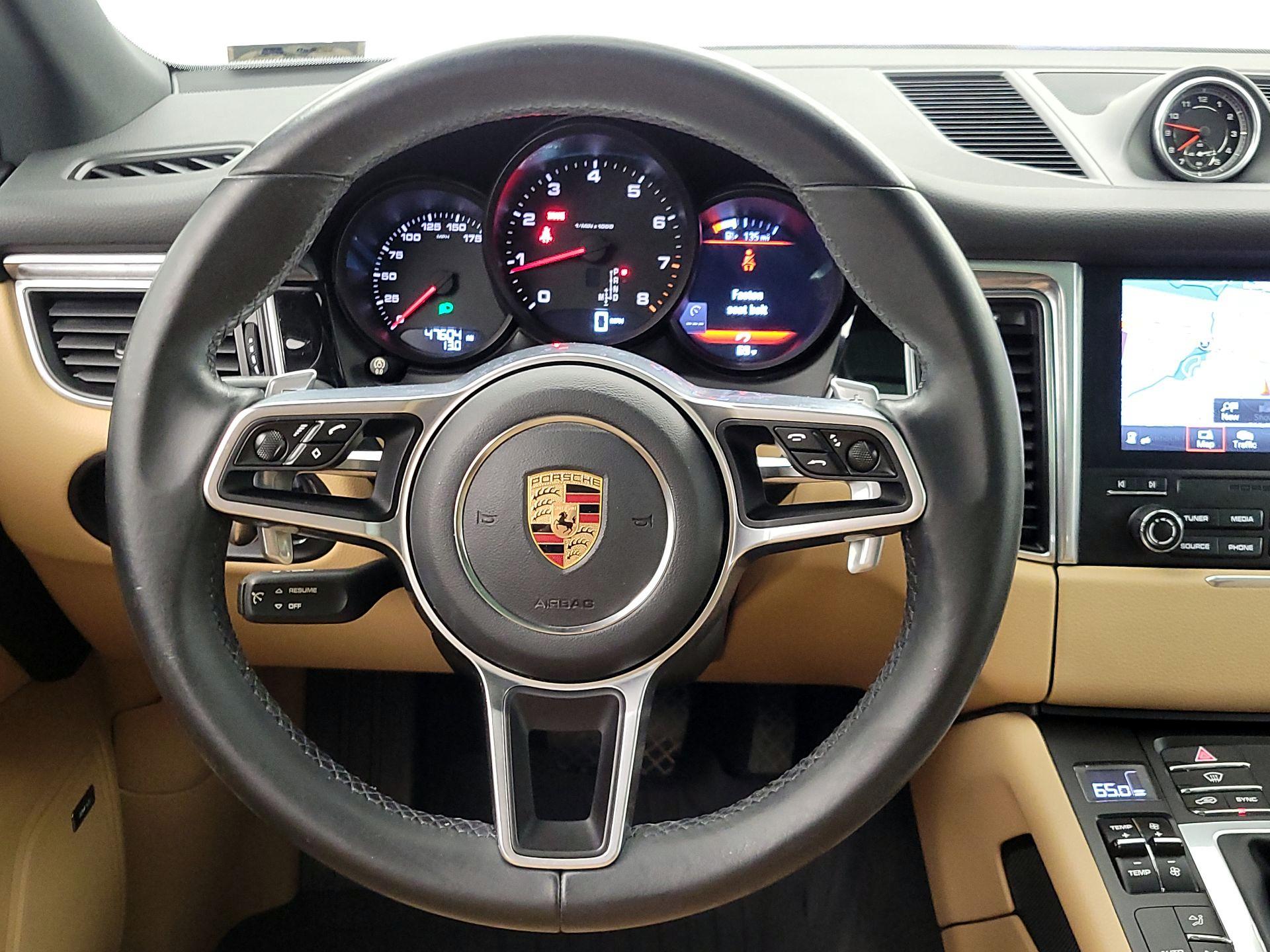 Thumbnail: 2017 Porsche Macan - 10