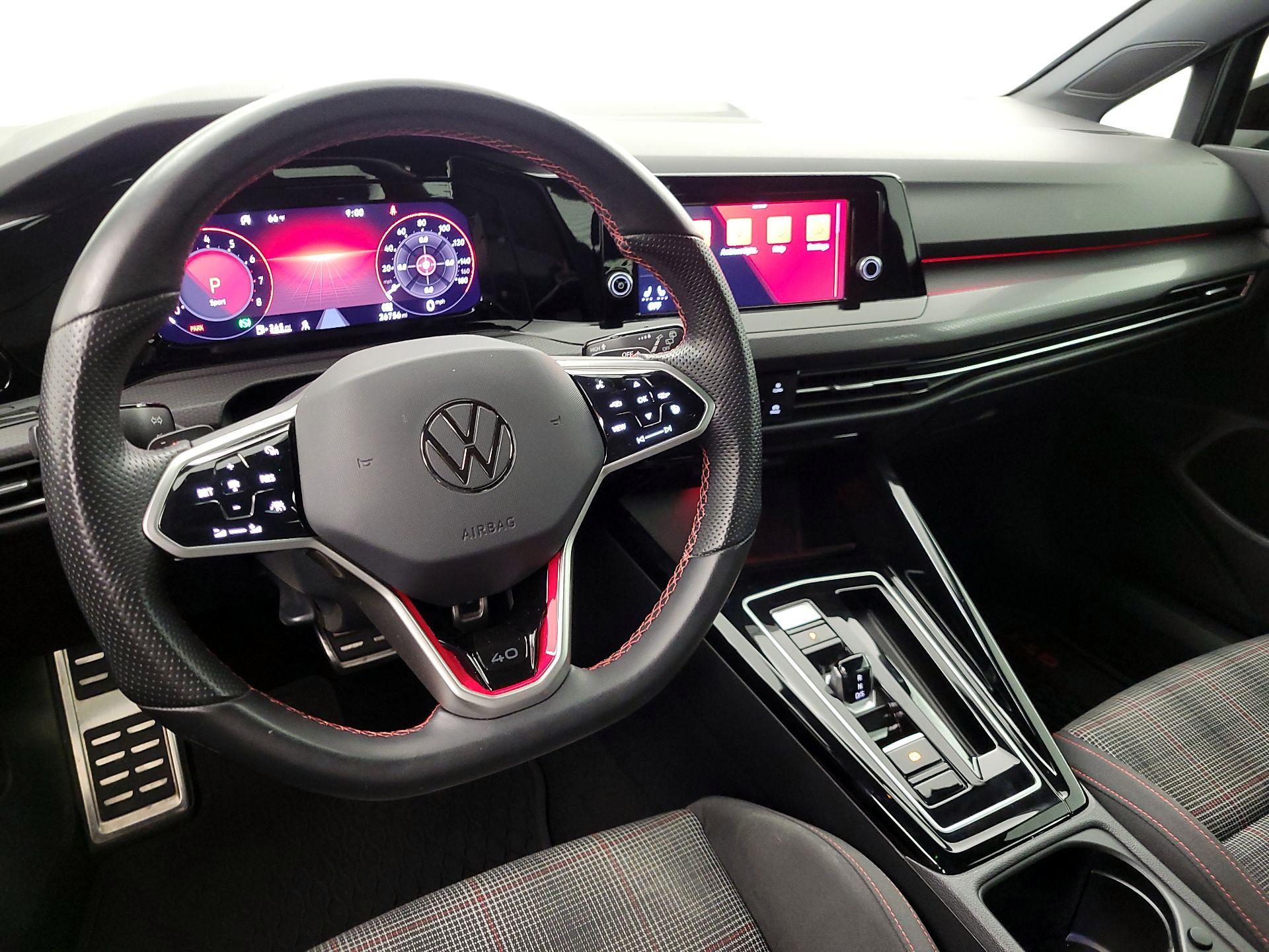 Thumbnail: 2023 Volkswagen Golf - 9