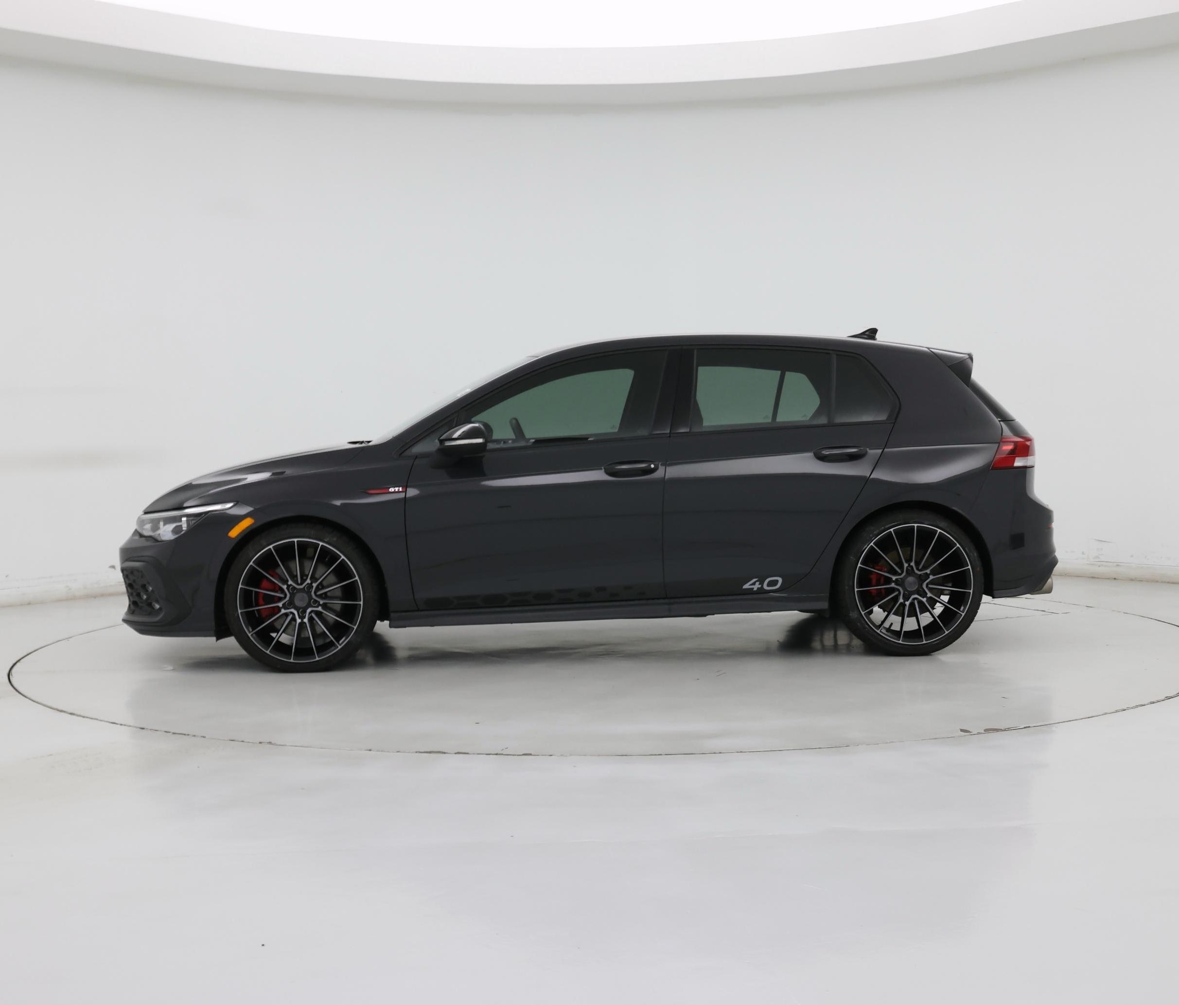 Thumbnail: 2023 Volkswagen Golf - 3