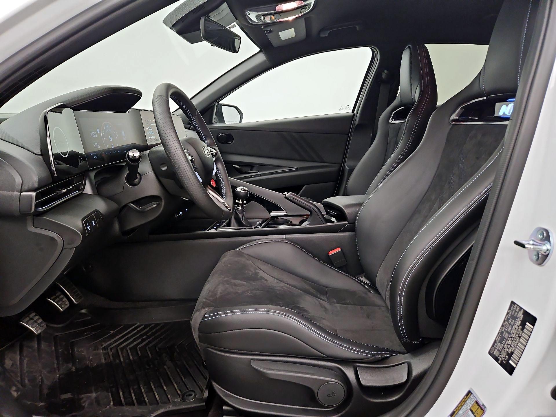 Thumbnail: 2025 Hyundai Elantra - 11